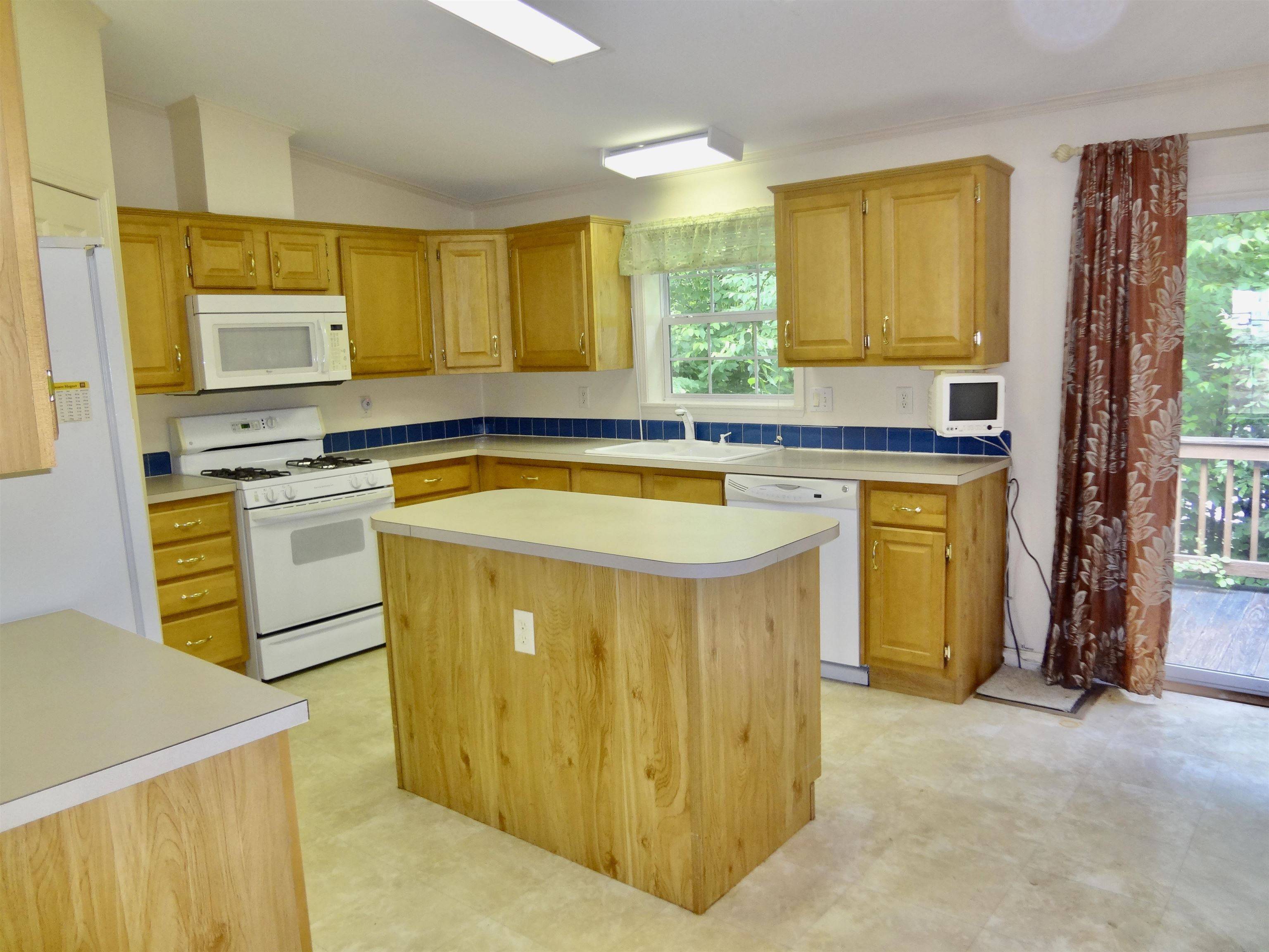 Laconia, NH 03246,612 Benton DR
