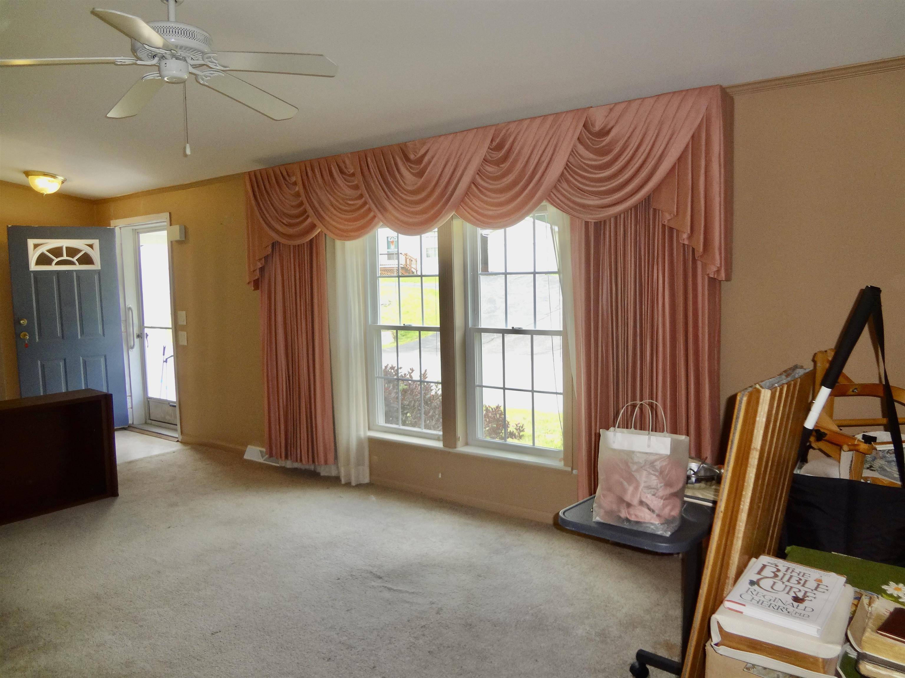 612 Benton DR Laconia, NH 03246