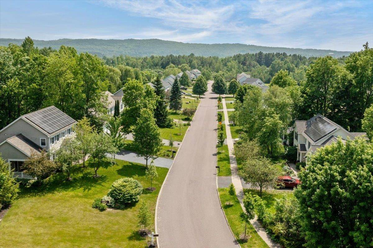 473 Brennan Woods DR Williston, VT 05495