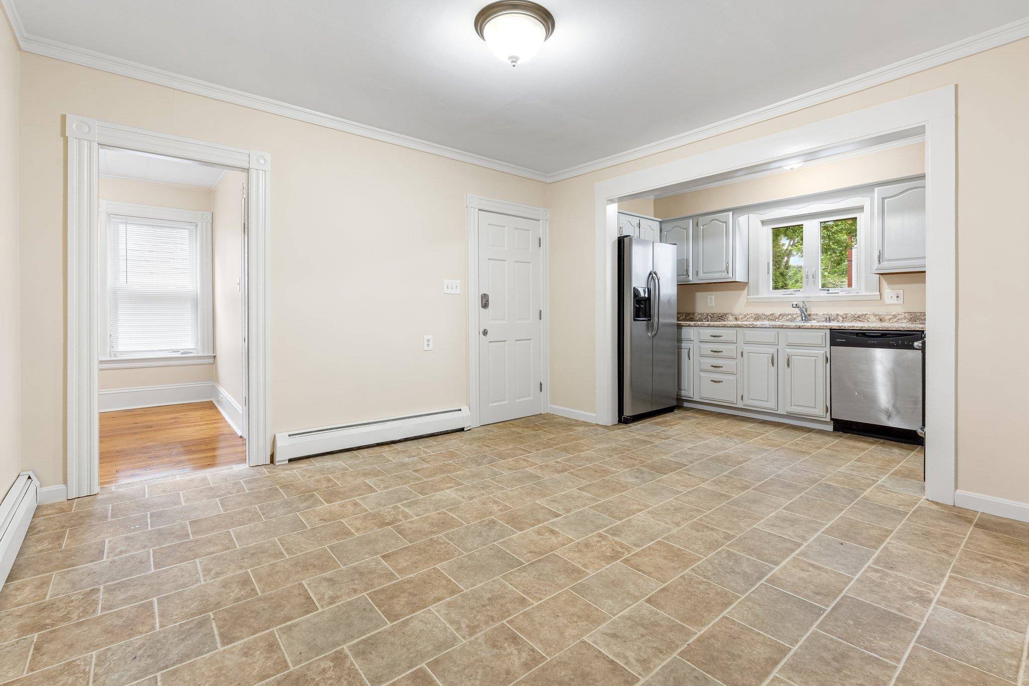 63 Hall ST Manchester, NH 03053
