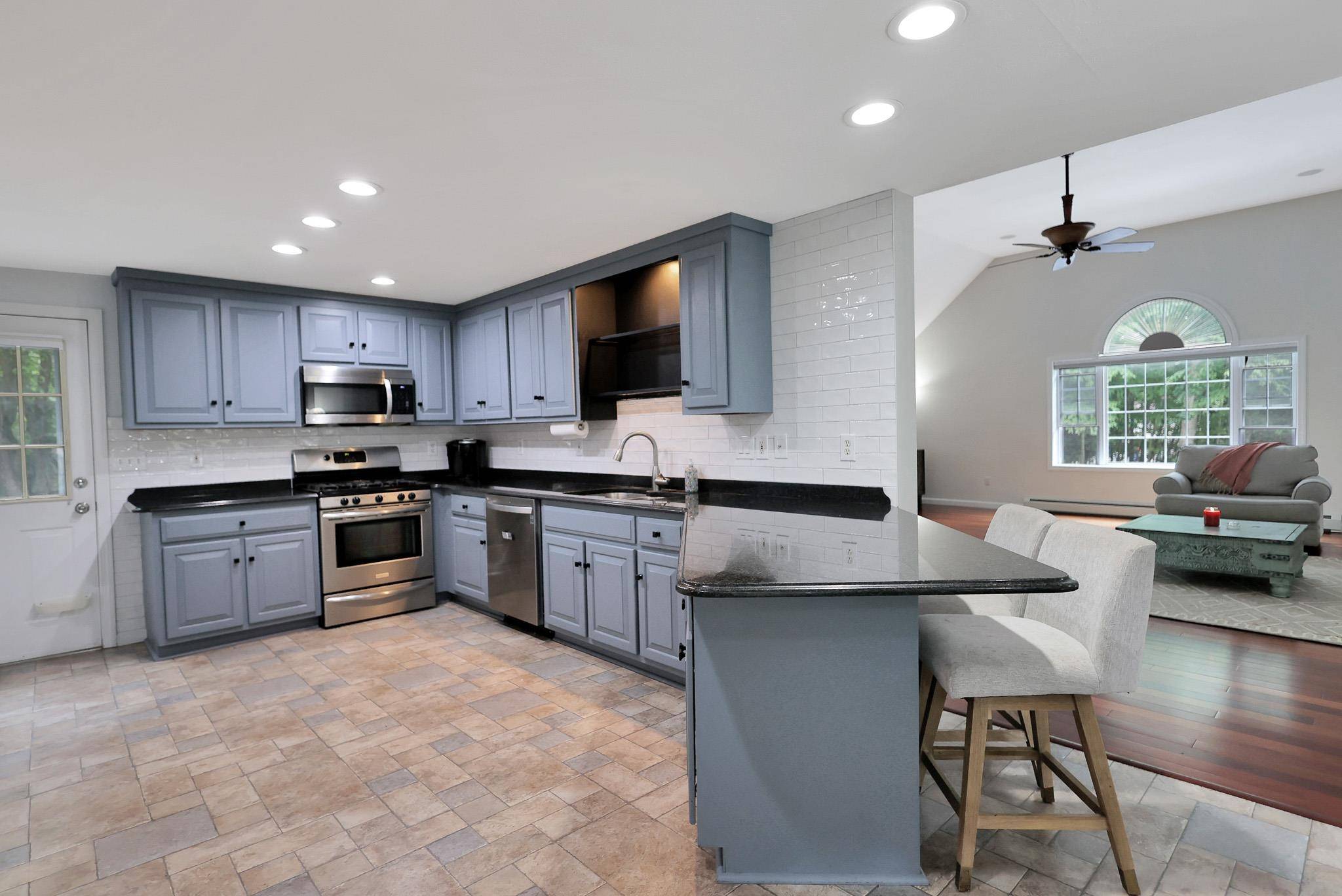Newton, NH 03858,7 WILLIAMINE DR