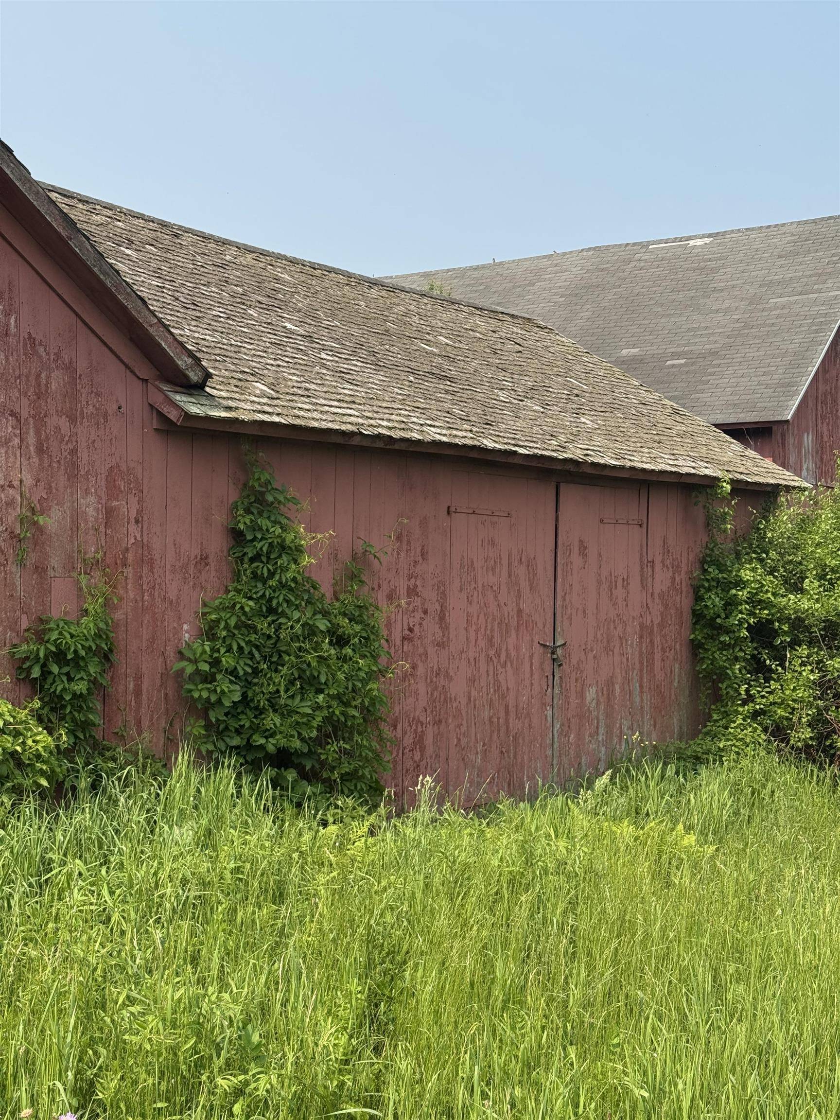 1801 South Stream RD Bennington, VT 05201