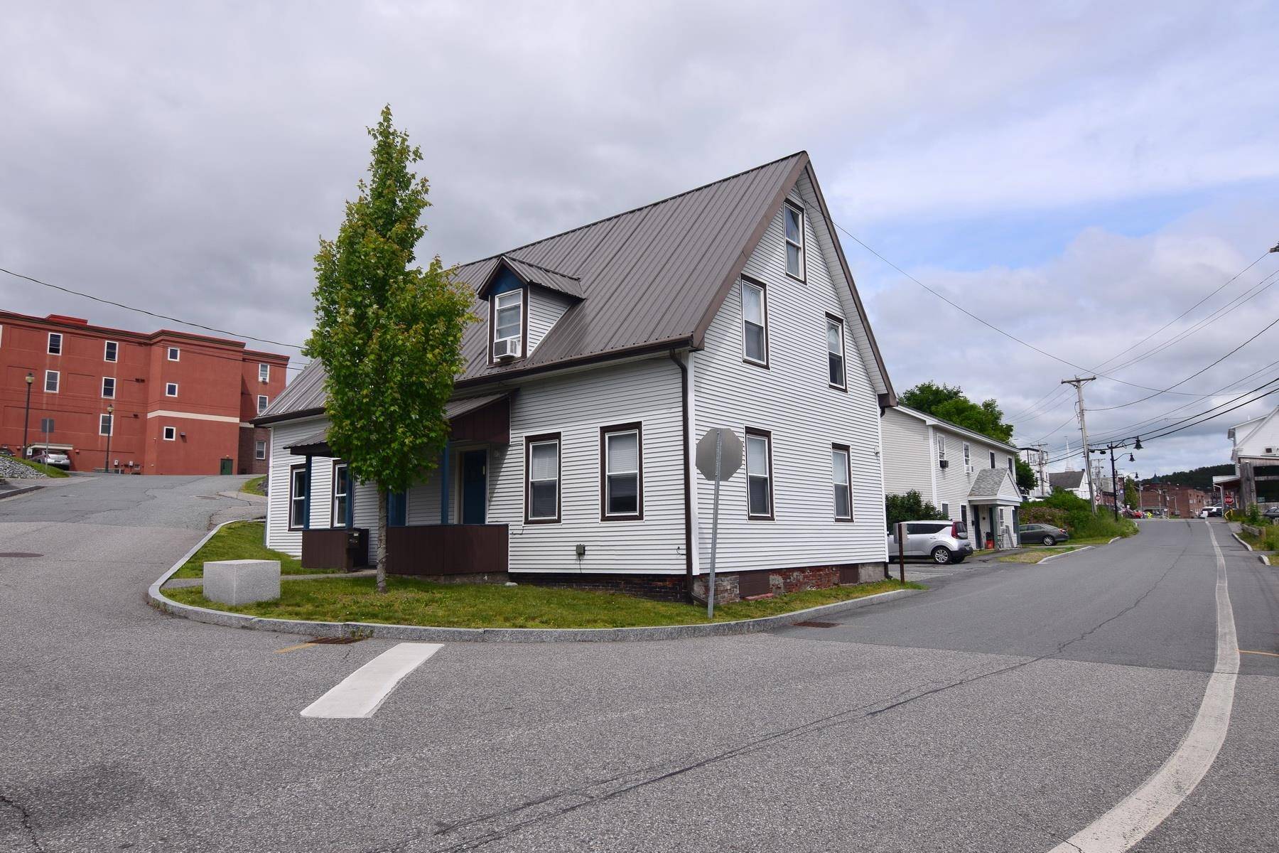Littleton, NH 03561,31-33 Saranac ST #31
