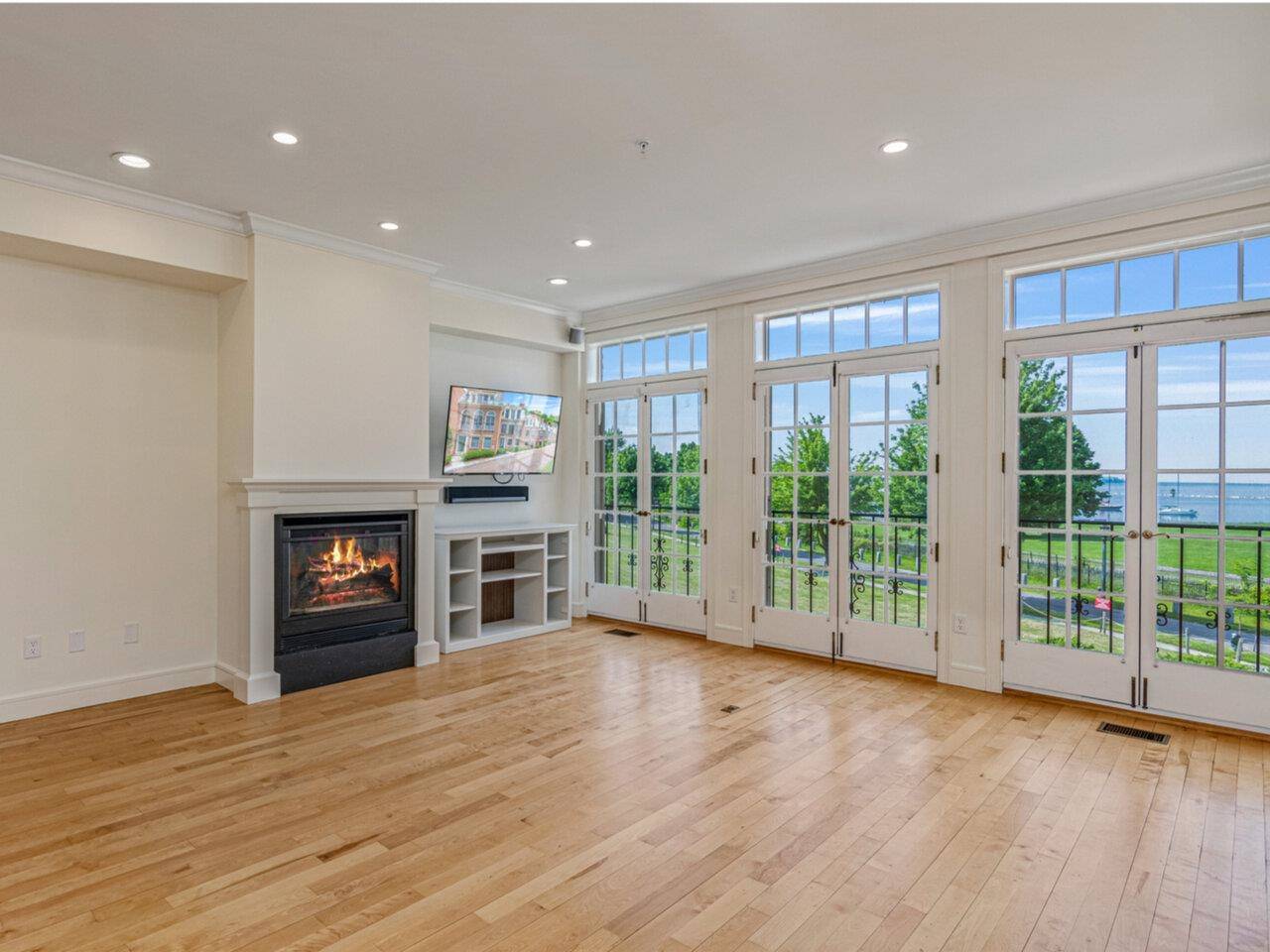 Burlington, VT 05401,200 Lake ST #10
