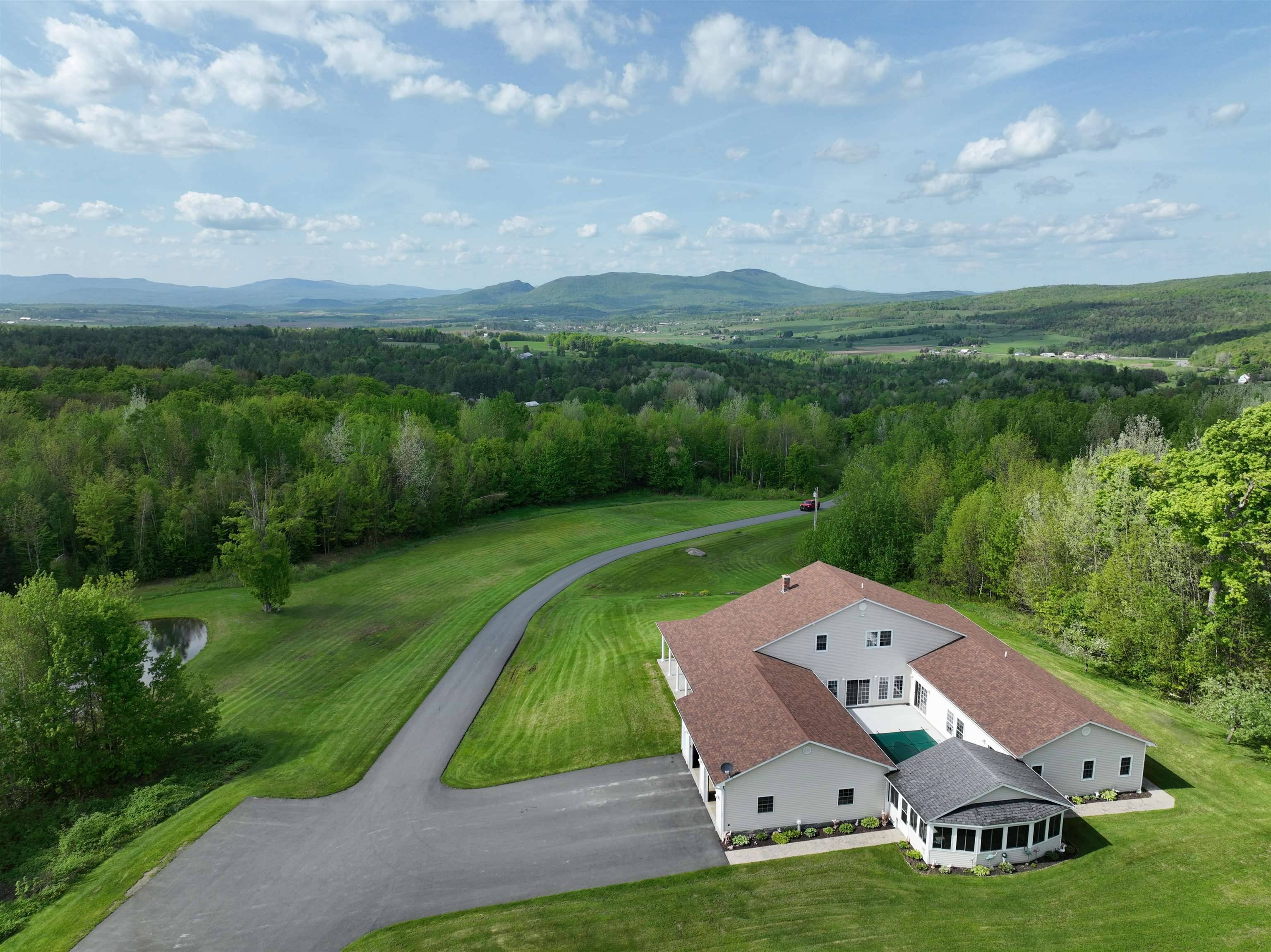 Newport Town, VT 05857,1165 VT Route 100