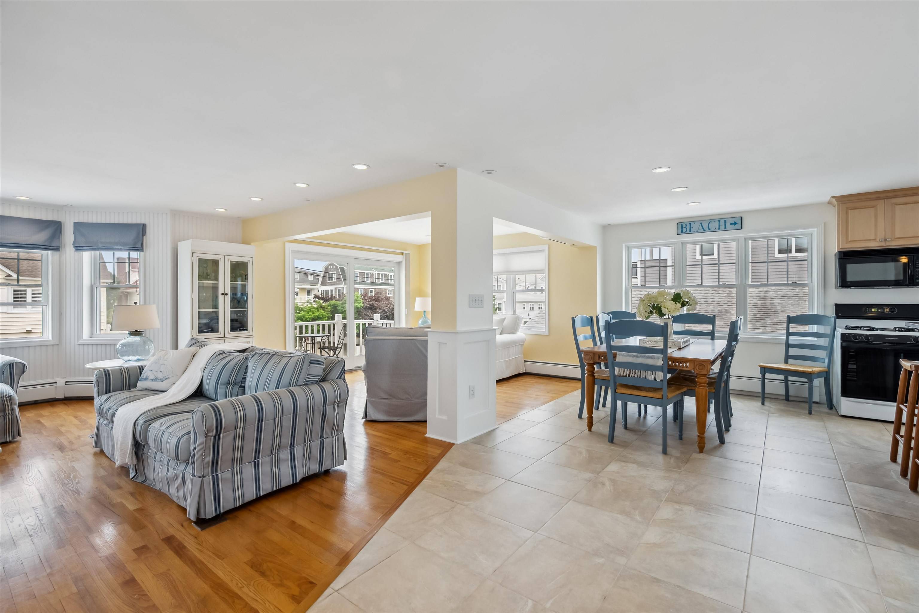 Hampton, NH 03842,72 Plymouth ST