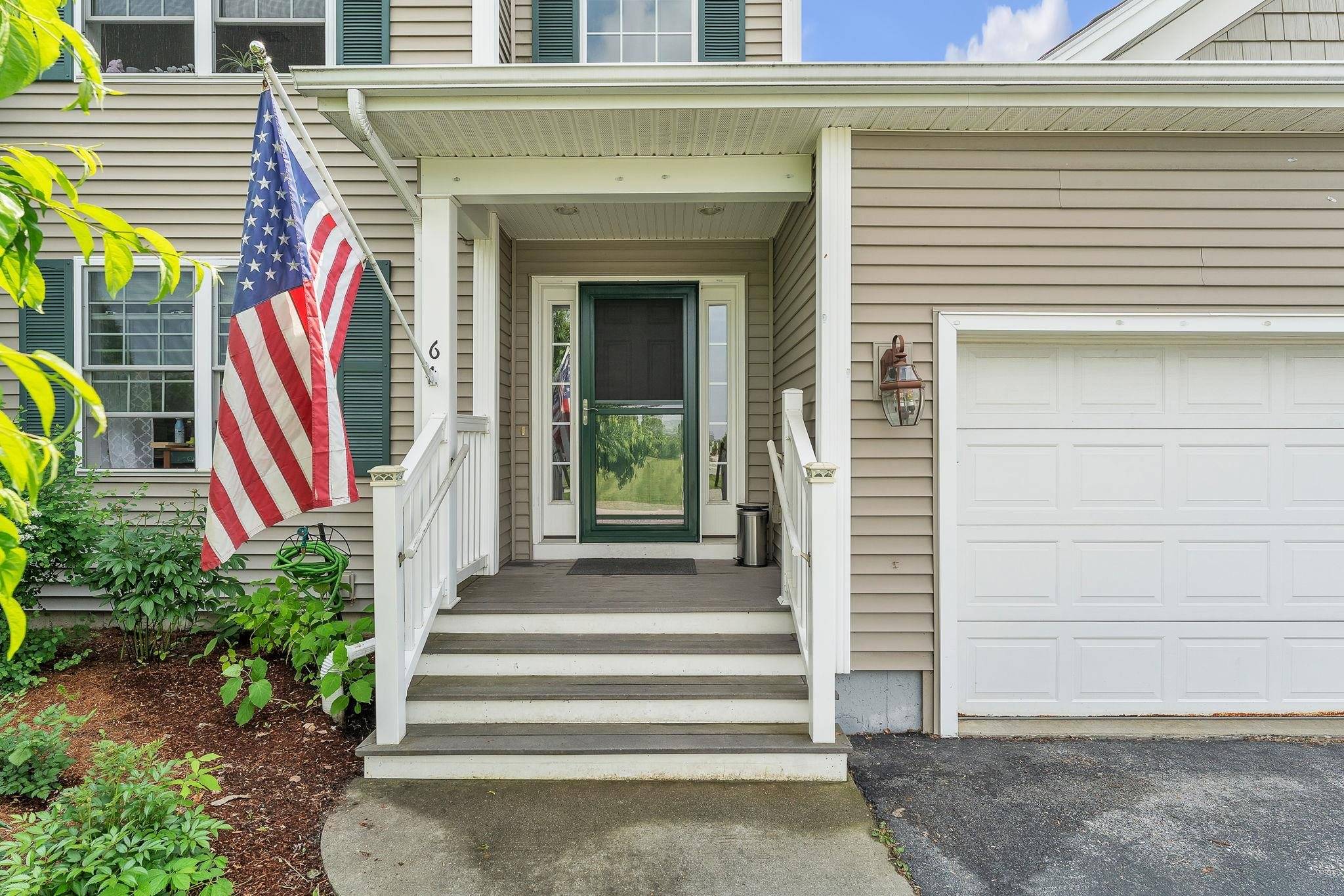 St. Albans Town, VT 05478,6 Brittany LN