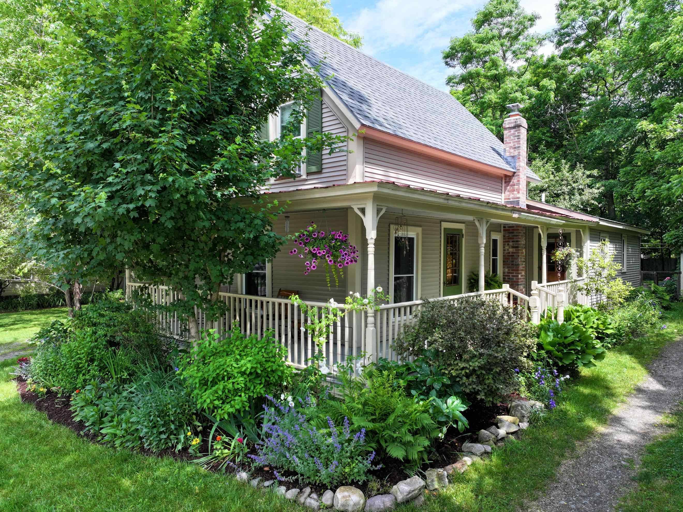 Middlebury, VT 05753,385 East Main ST
