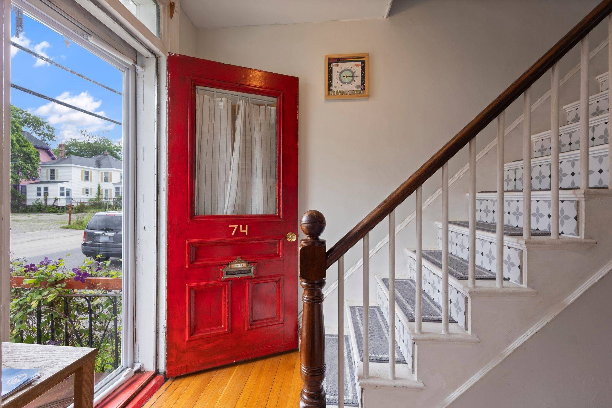 Portsmouth, NH 03801,74 Cass ST