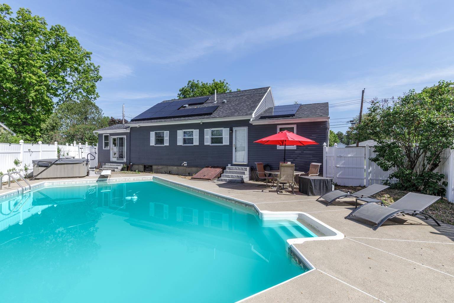 Concord, NH 03303,6 Hobart ST