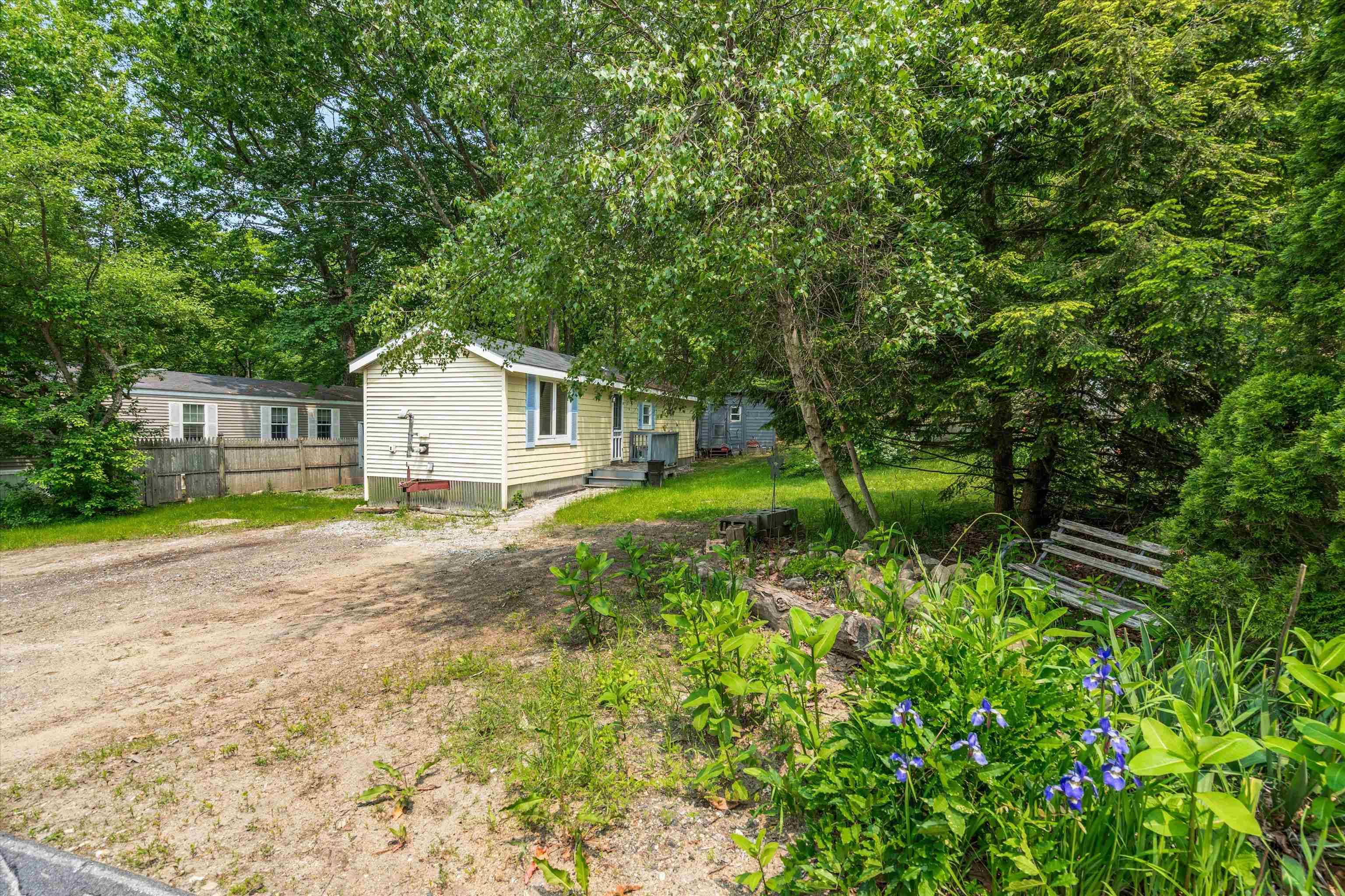 8 Bush AVE Allenstown, NH 03275