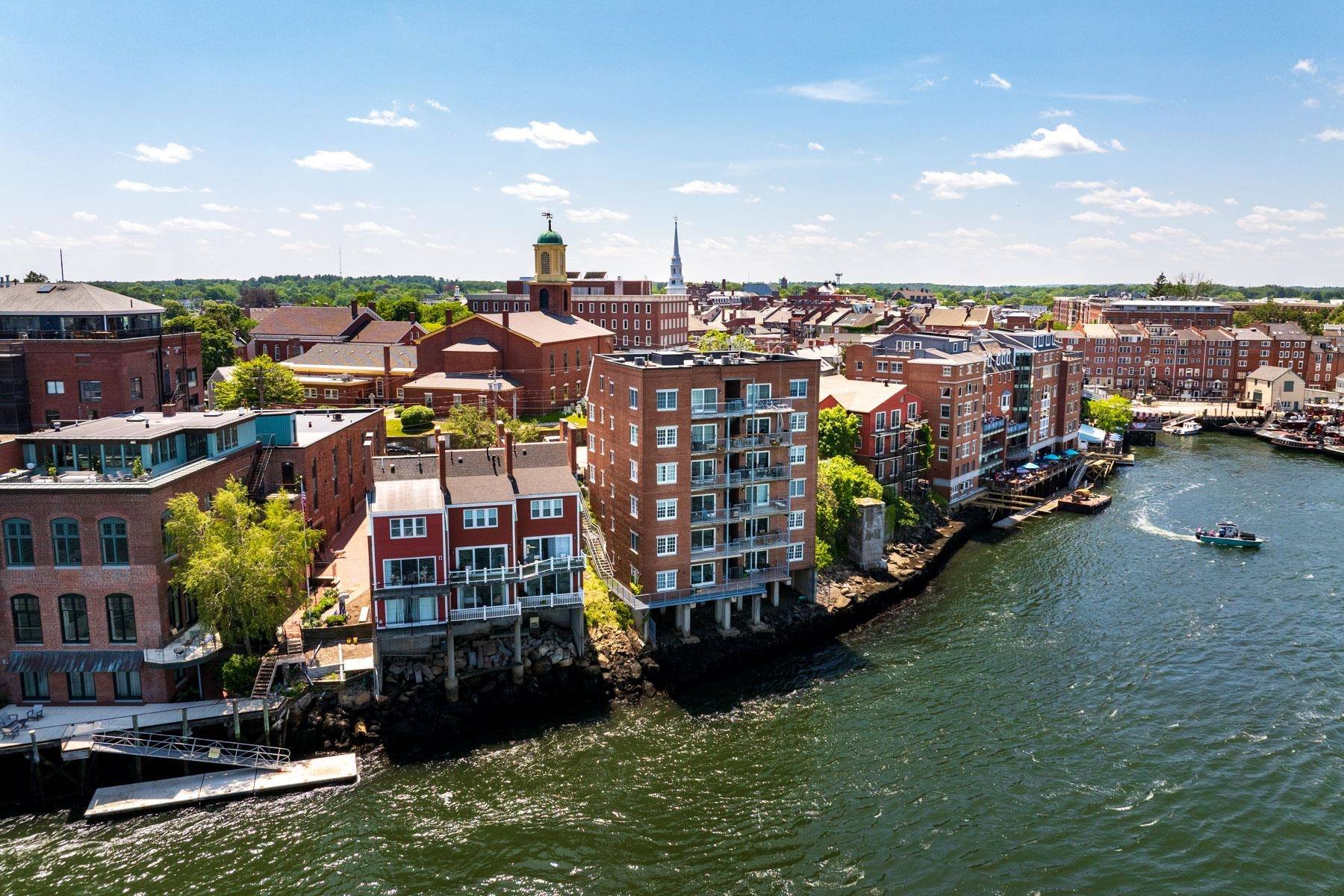 Portsmouth, NH 03801,113 Bow ST #2