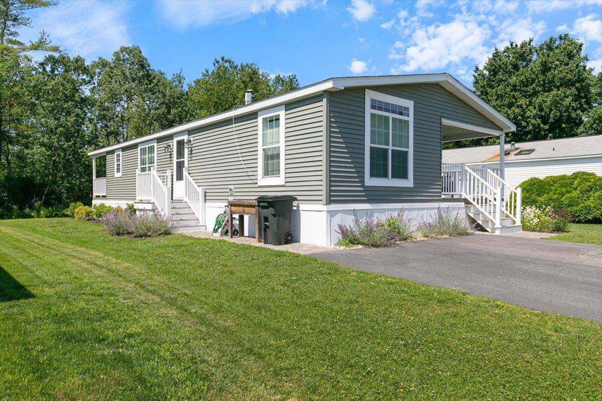 Portsmouth, NH 03801,403 Striped Bass AVE