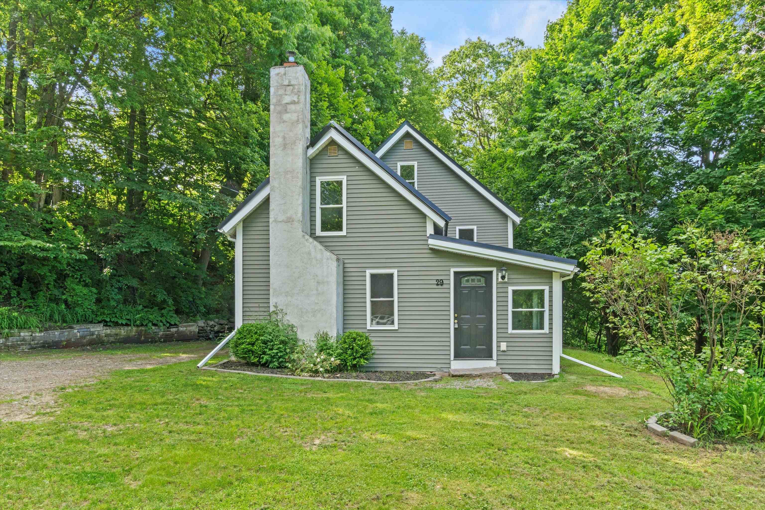 Franklin, NH 03235,29 Summit ST