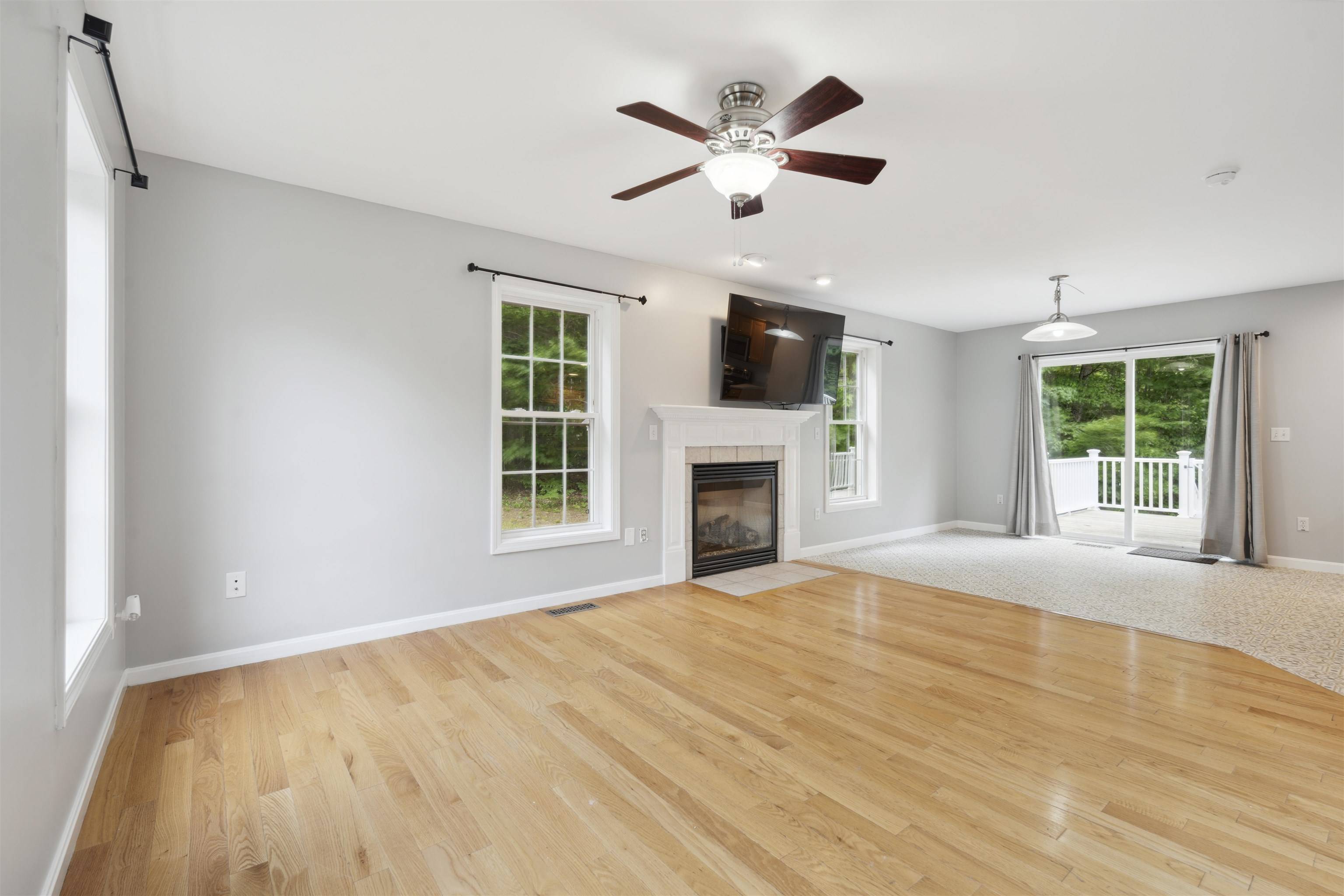 Belmont, NH 03220,11 Stonington DR