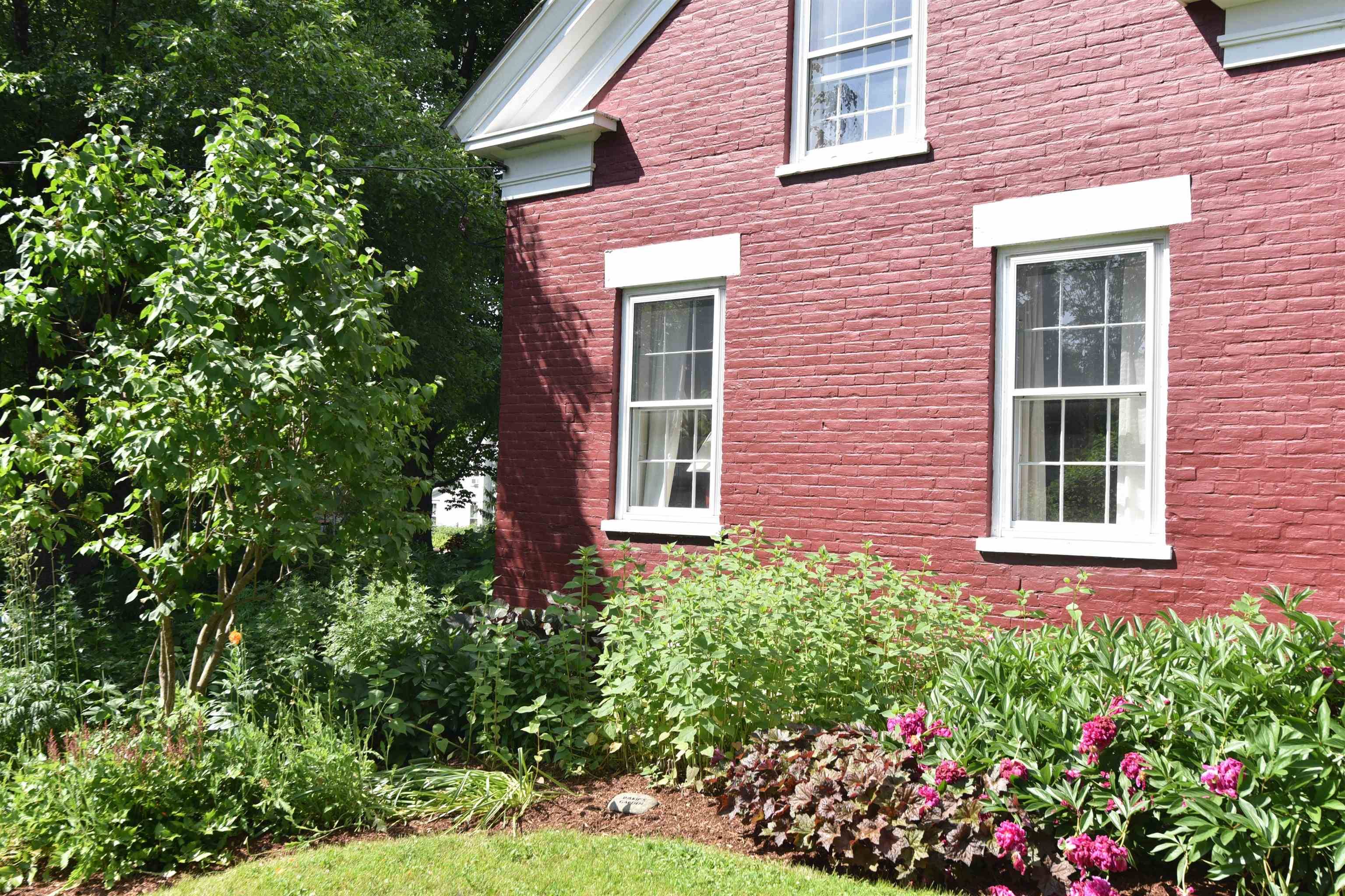Jericho, VT 05465,327 Browns TRCE