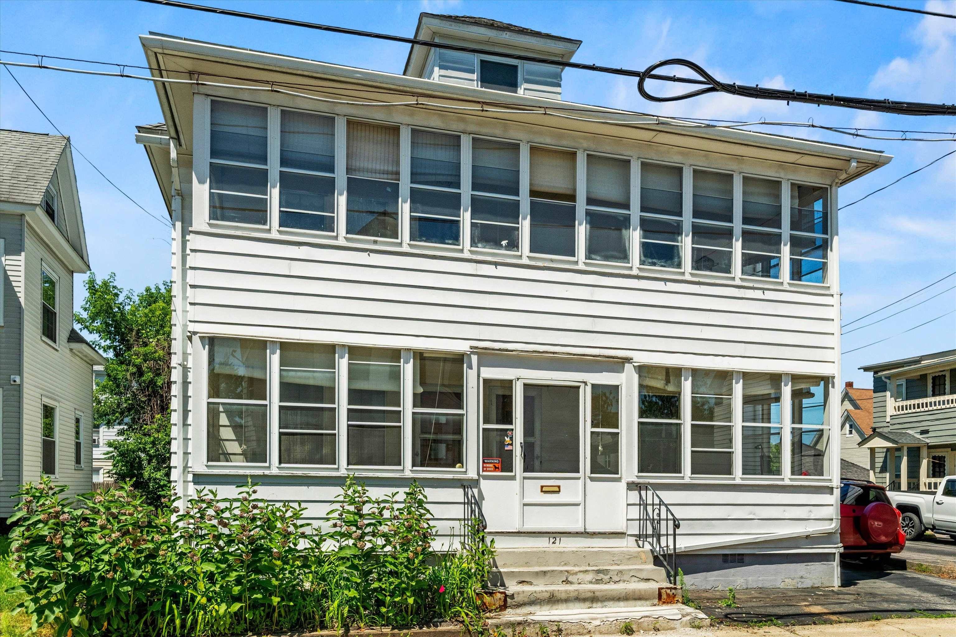 Nashua, NH 03060,121 Palm ST