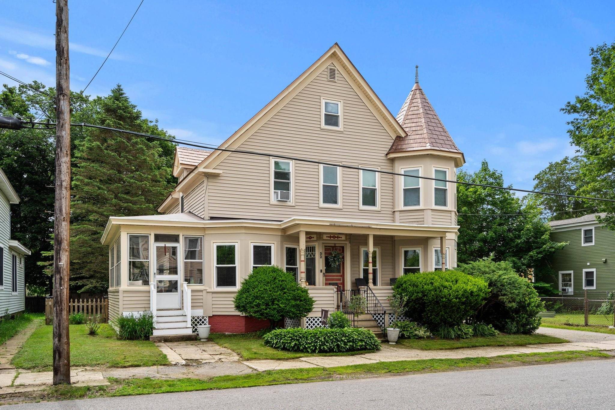 Rochester, NH 03867,52 Chestnut ST