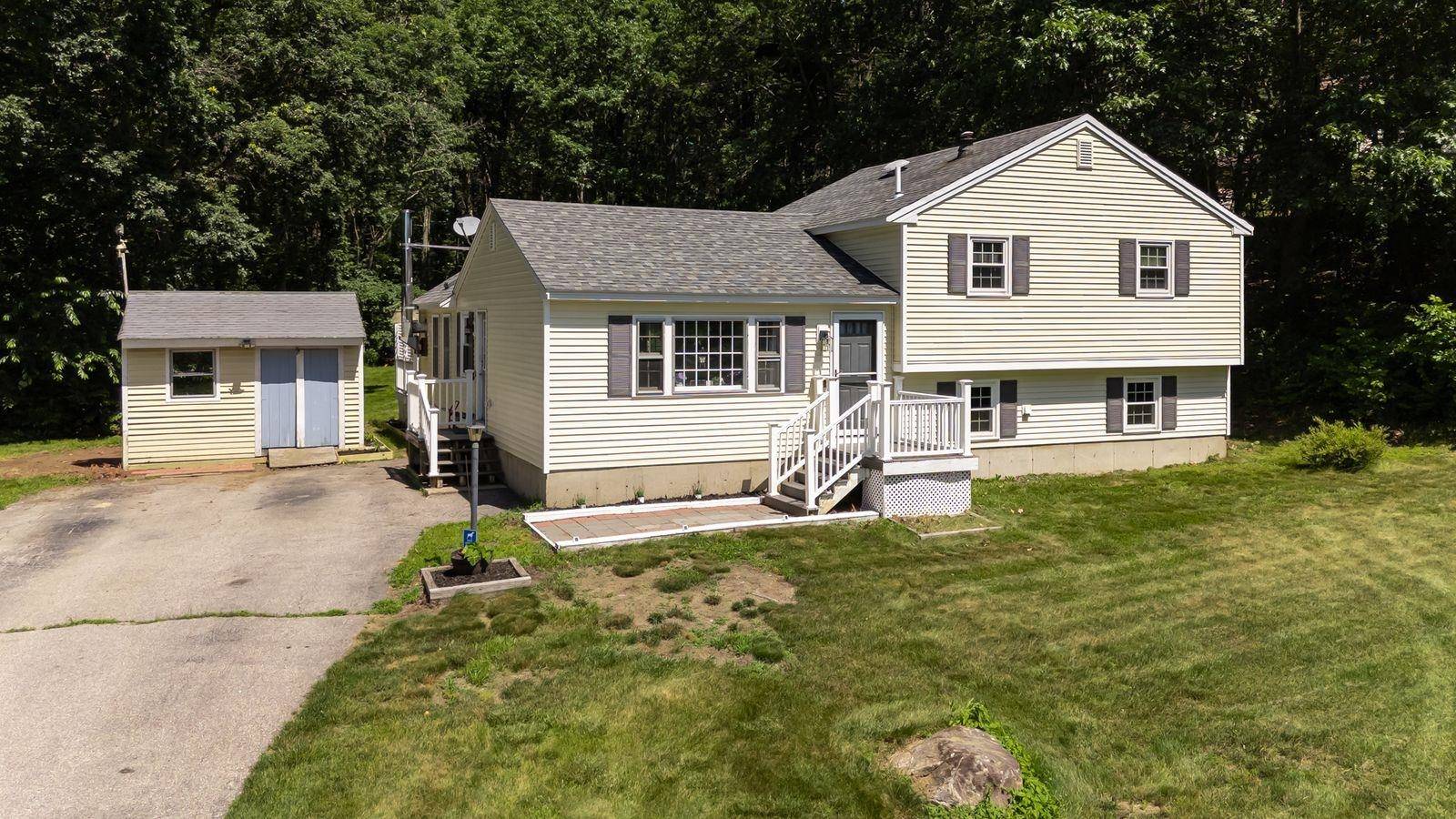 Londonderry, NH 03053,18 Severance DR