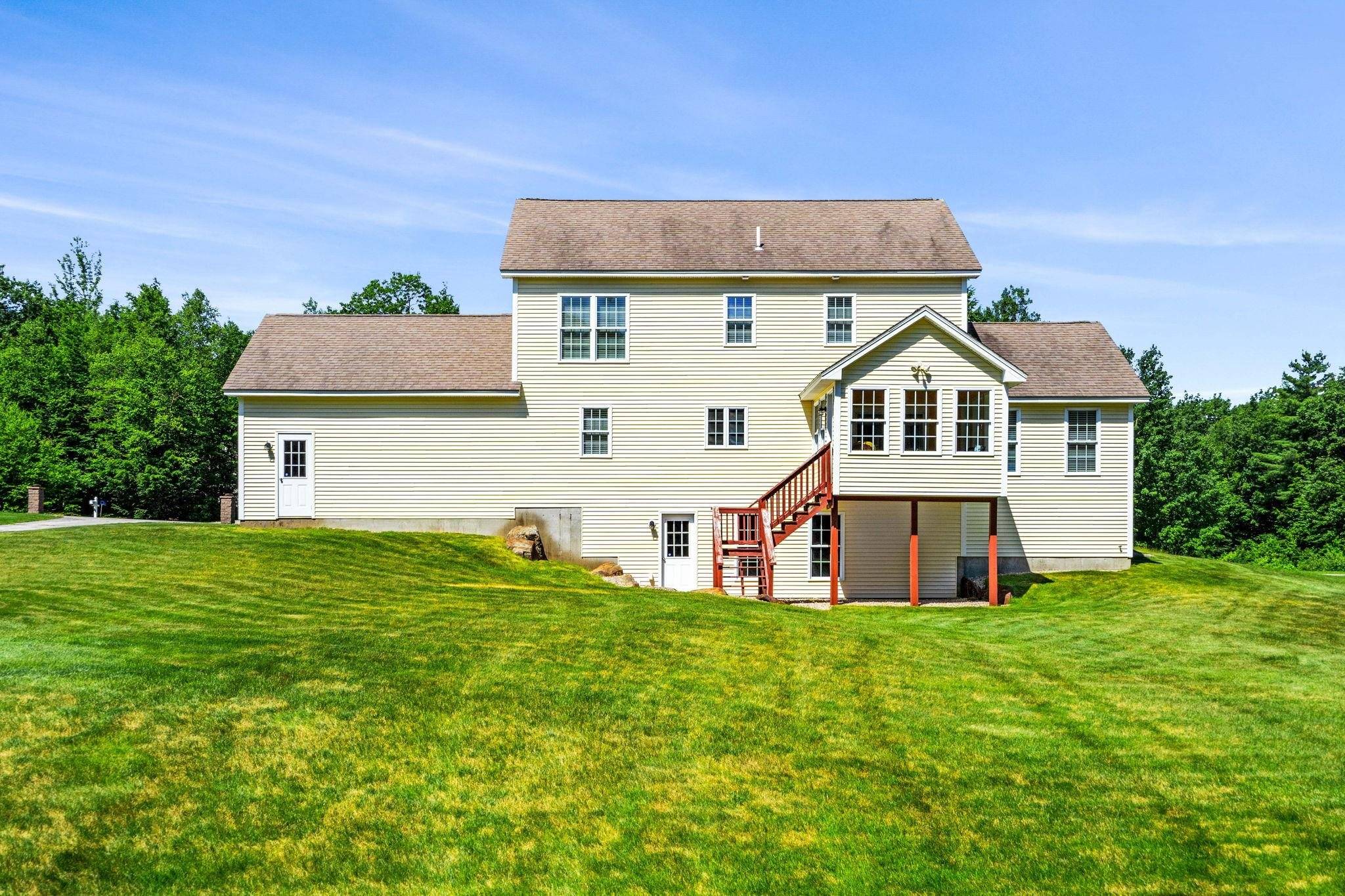 Weare, NH 03281,68 Holly Hill Farm RD