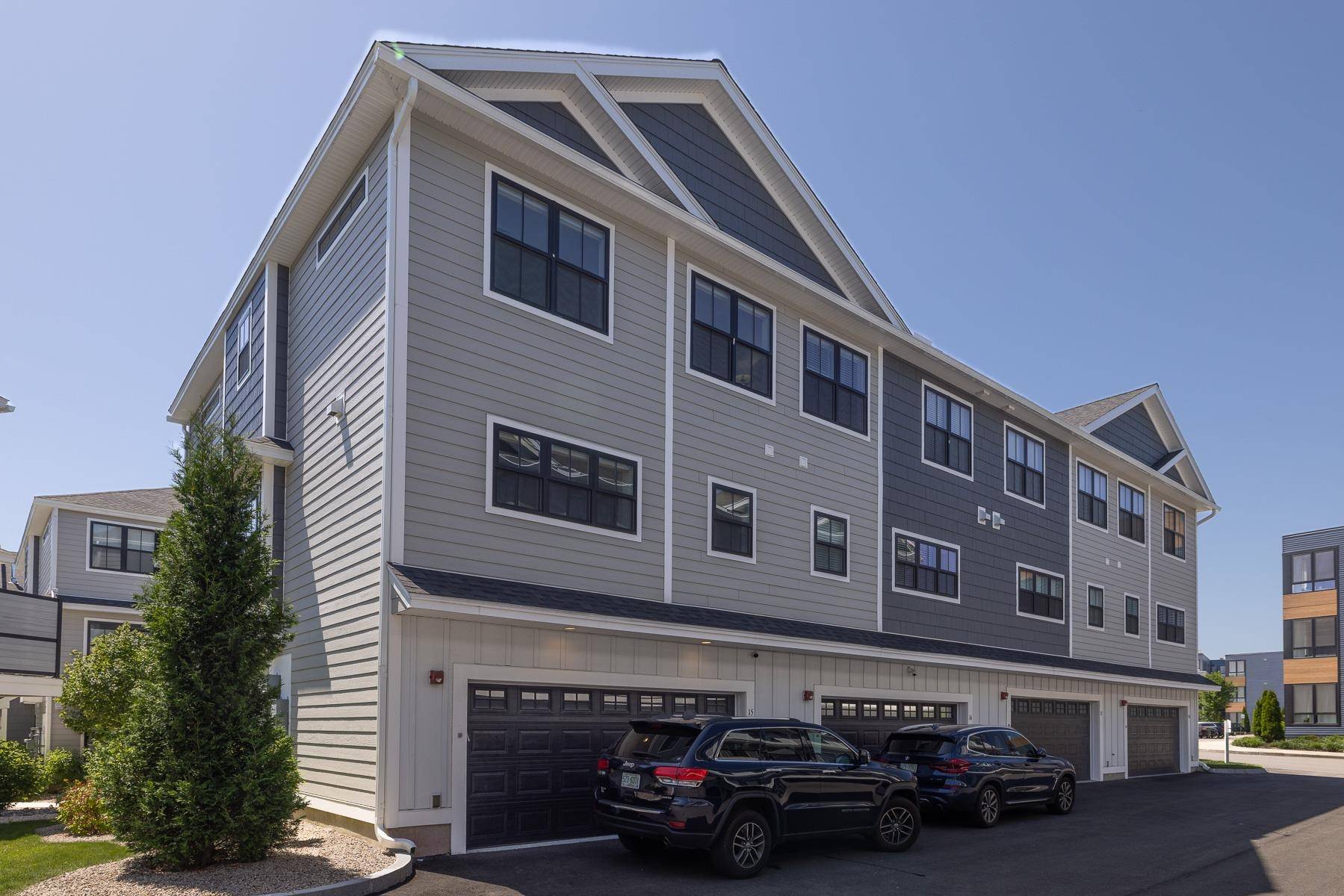 Portsmouth, NH 03801,50 Cate ST #15