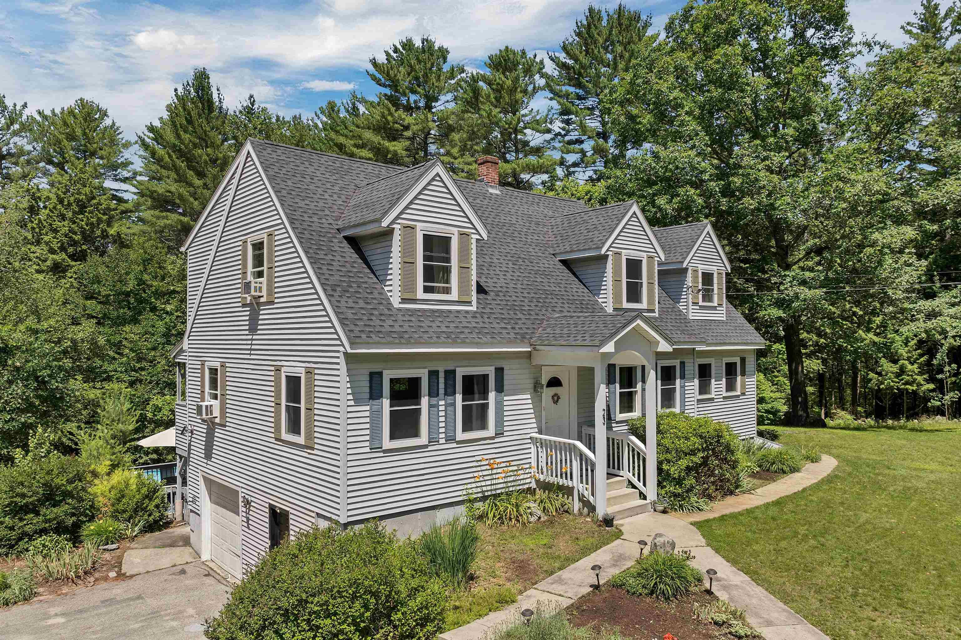Weare, NH 03281,23 Davis RD