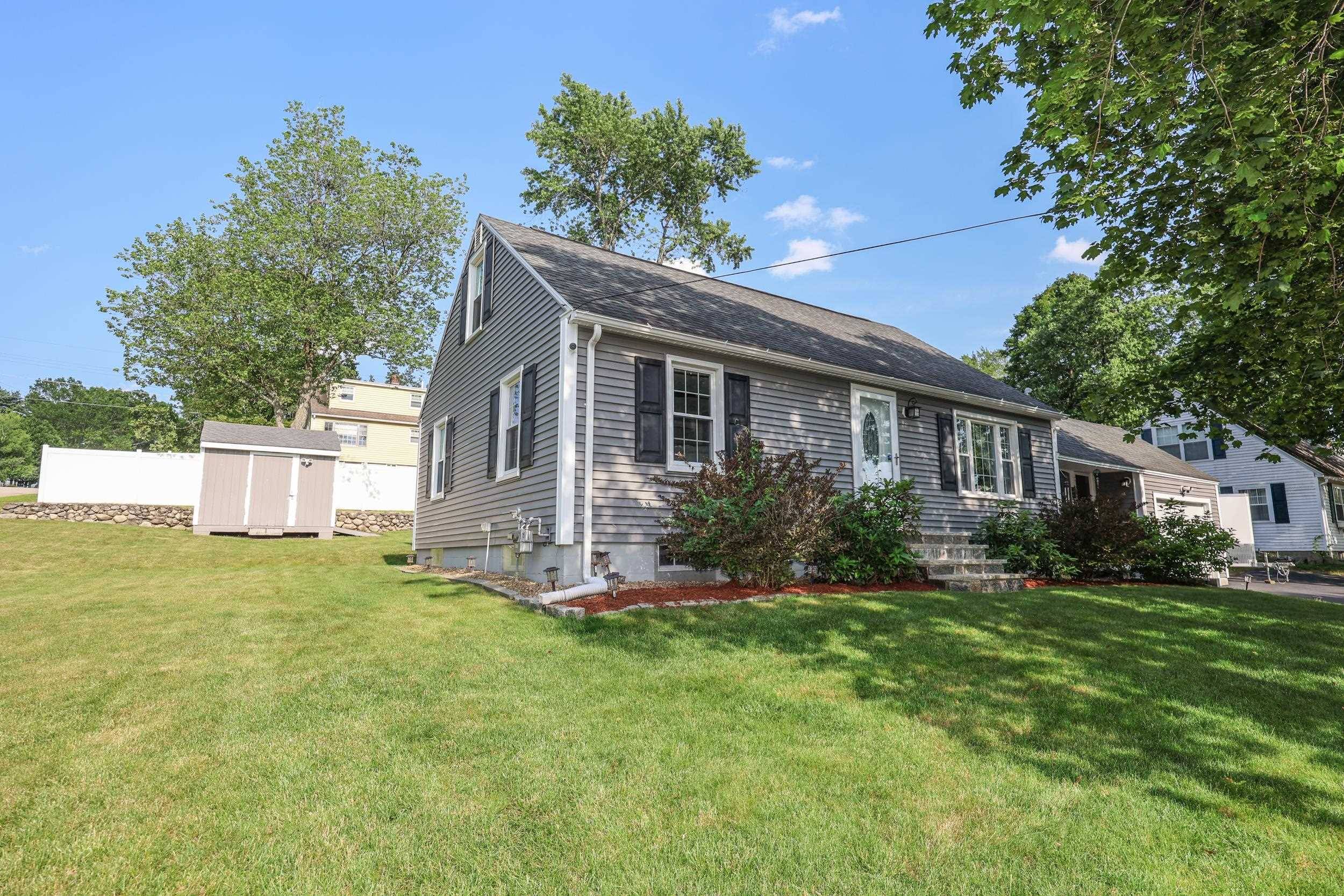 Nashua, NH 03064,9 Meade ST