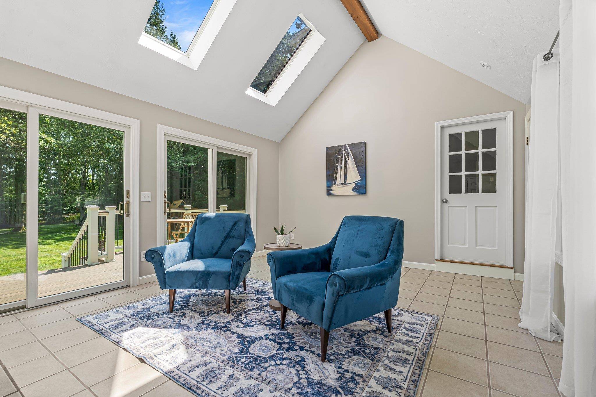 Merrimack, NH 03054,5 Catskill DR