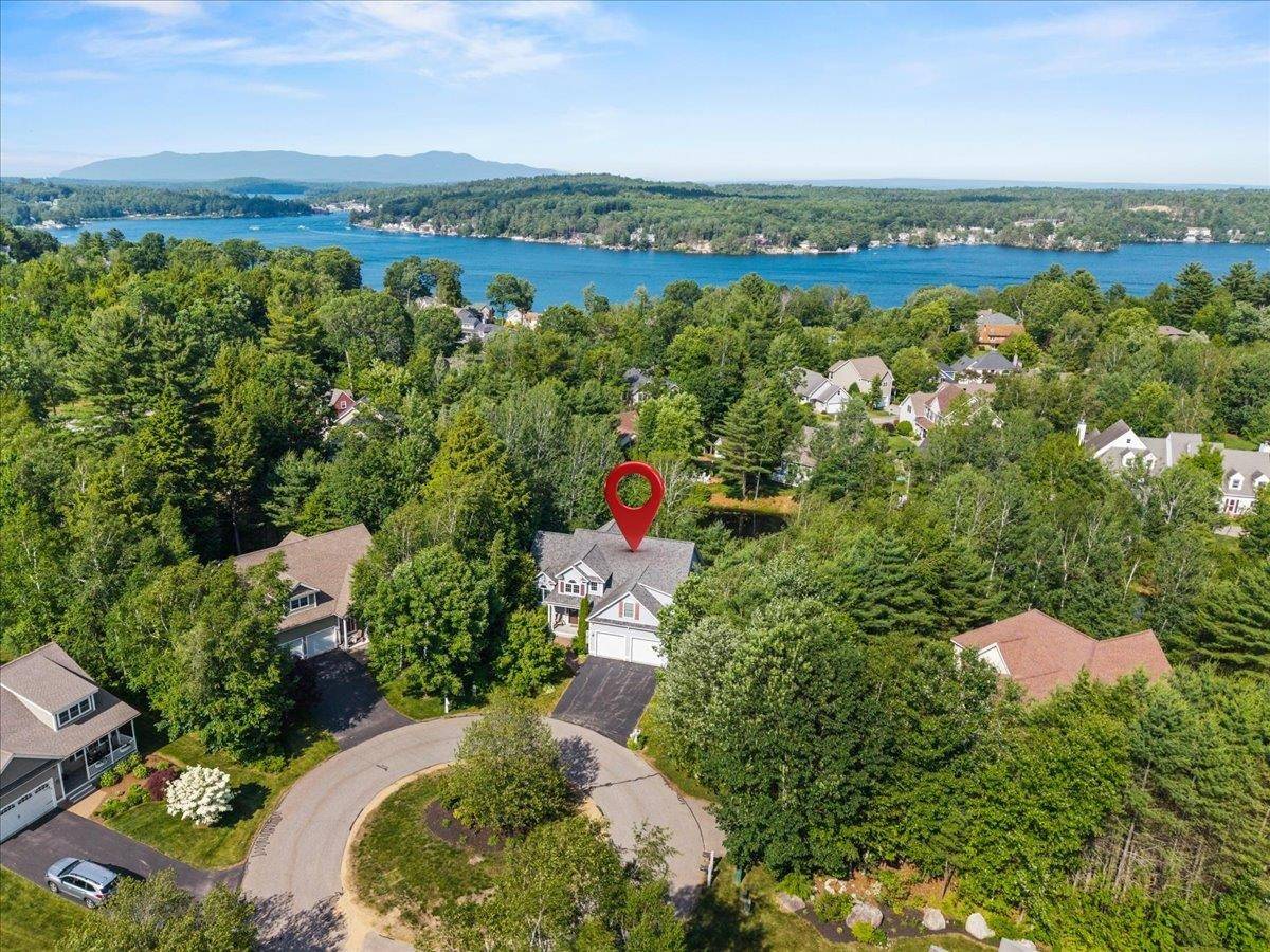 Laconia, NH 03246,23 Surrey LN