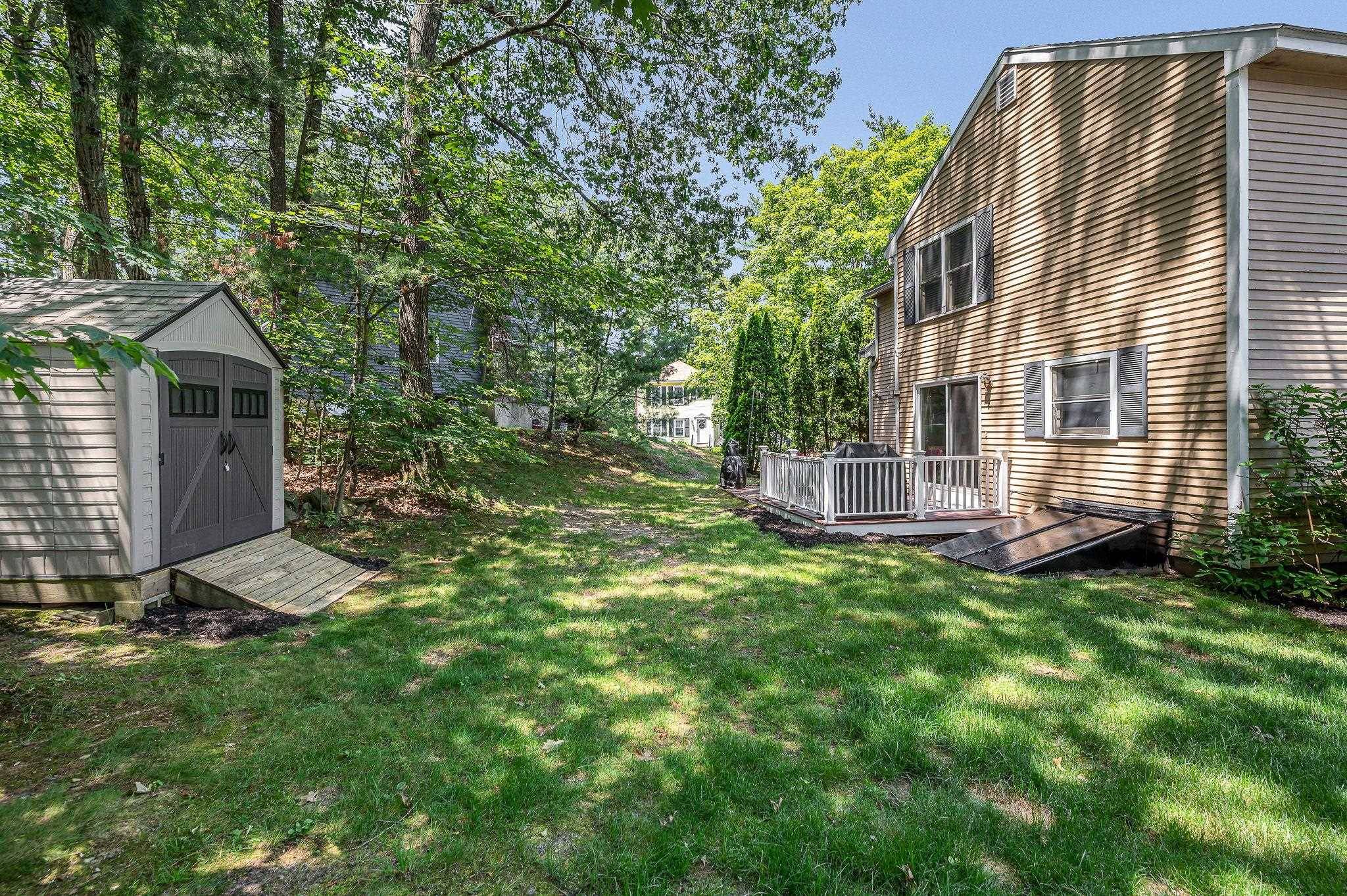 Nashua, NH 03062,14 Beaujolais DR