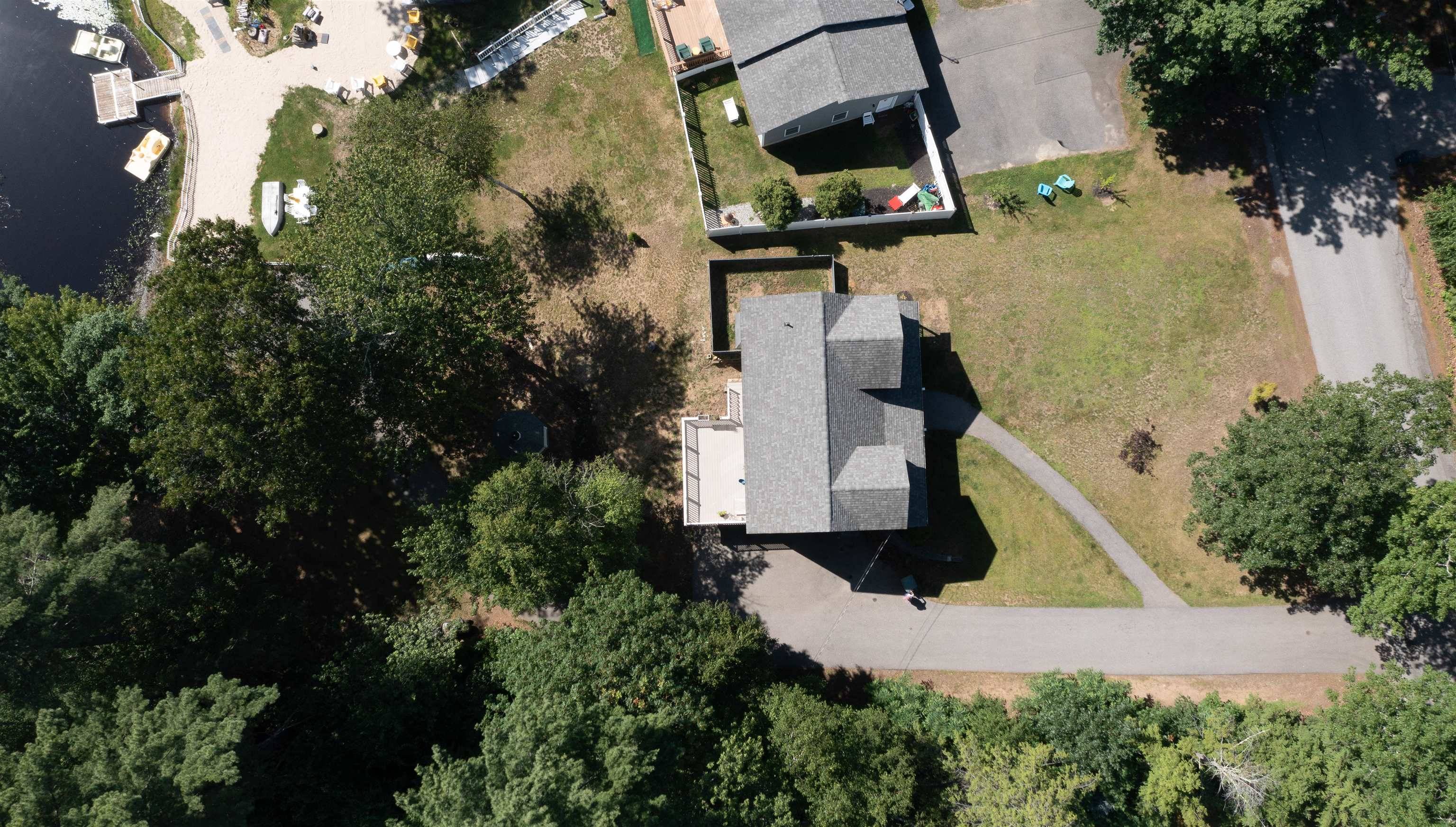 Danville, NH 03819,207 LONG POND RD