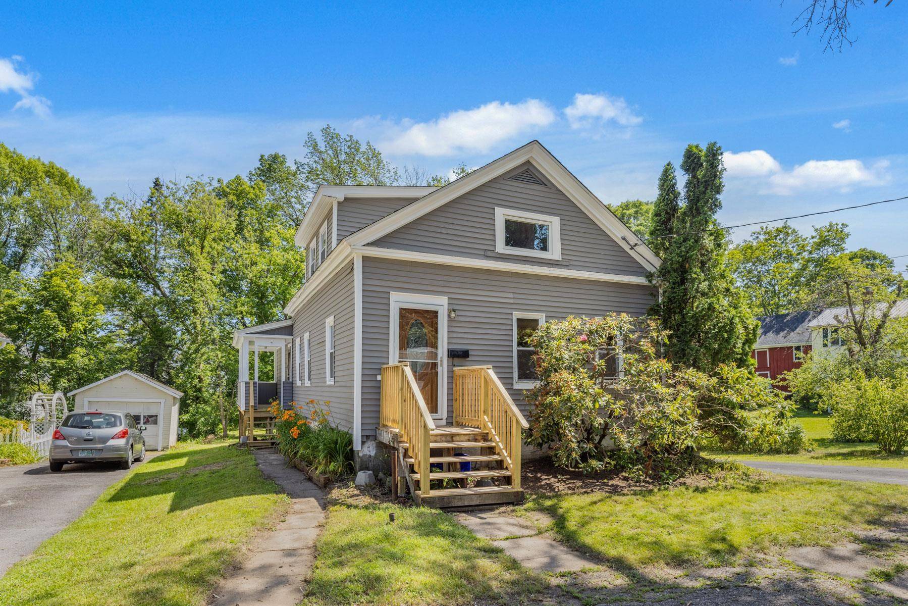 Somersworth, NH 03878,44 South ST