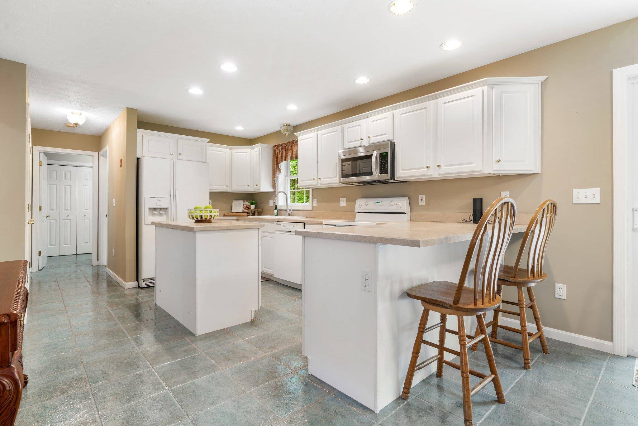 Chichester, NH 03258,83 Center RD