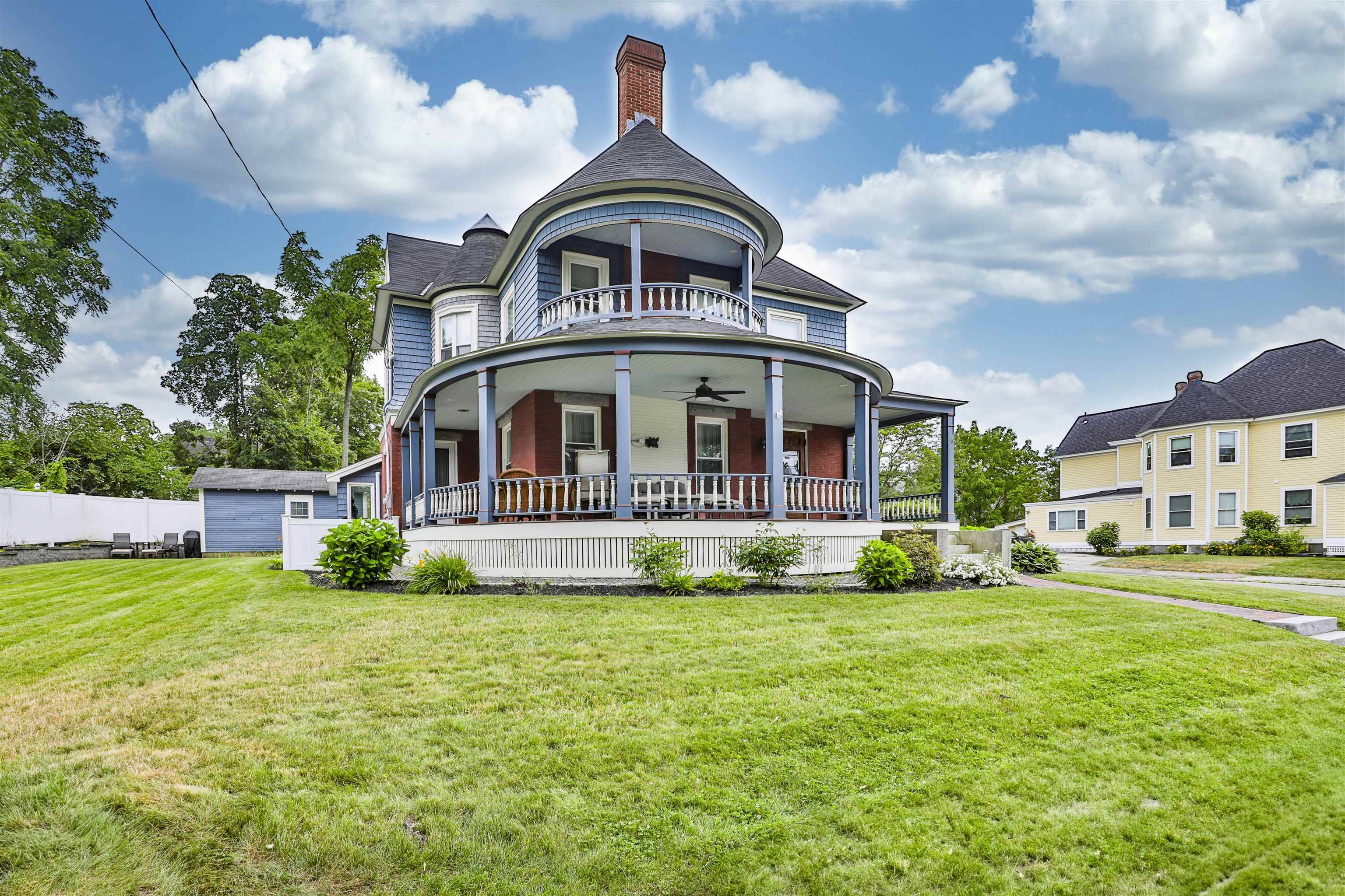 Nashua, NH 03064,10 Hall AVE