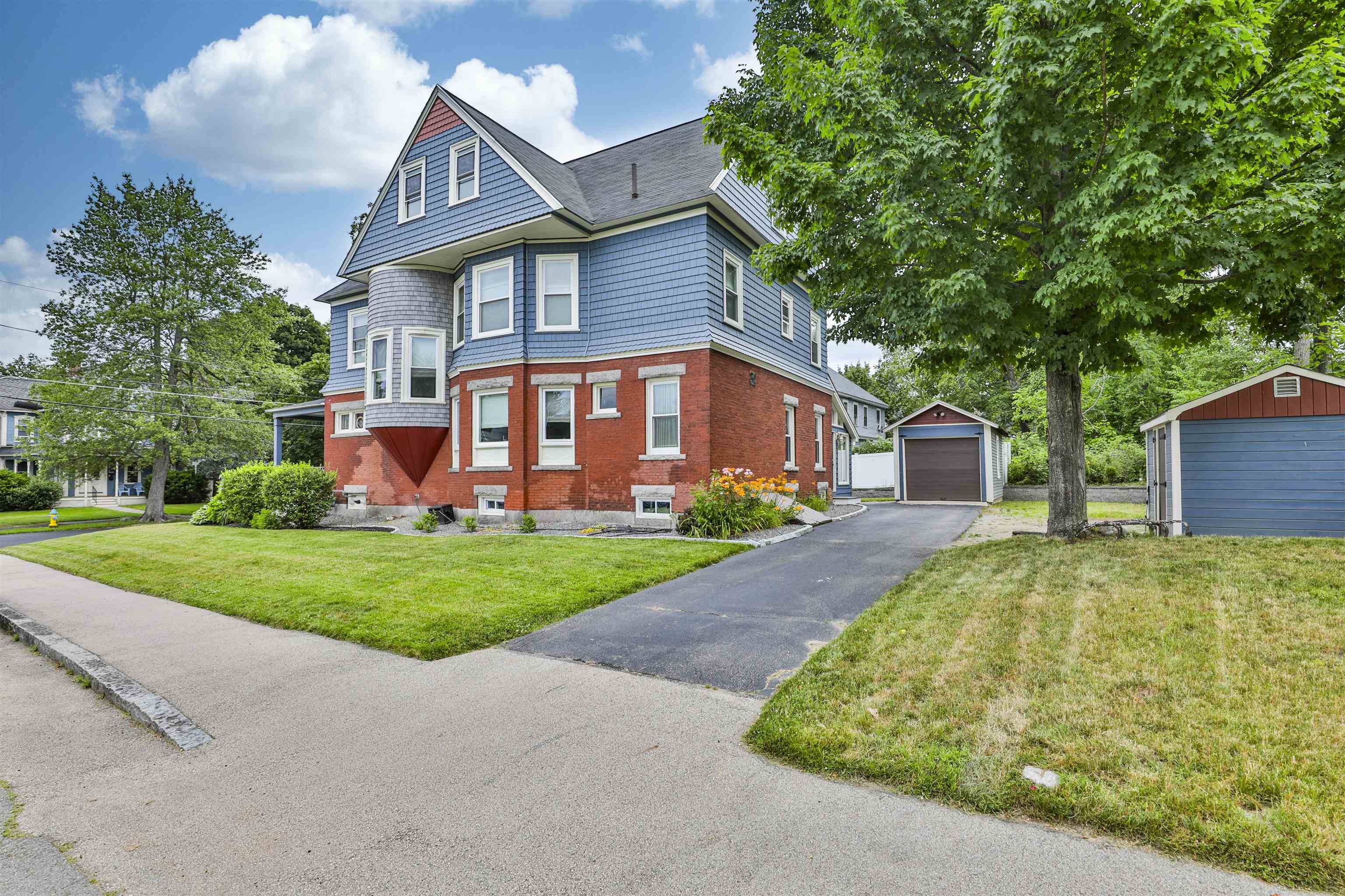 Nashua, NH 03064,10 Hall AVE