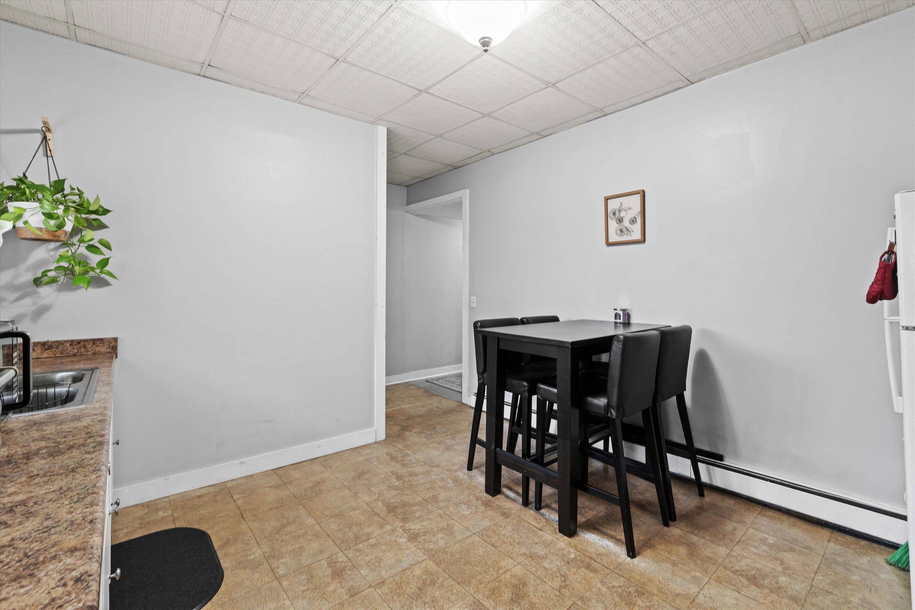 366 Kelley ST Manchester, NH 03102