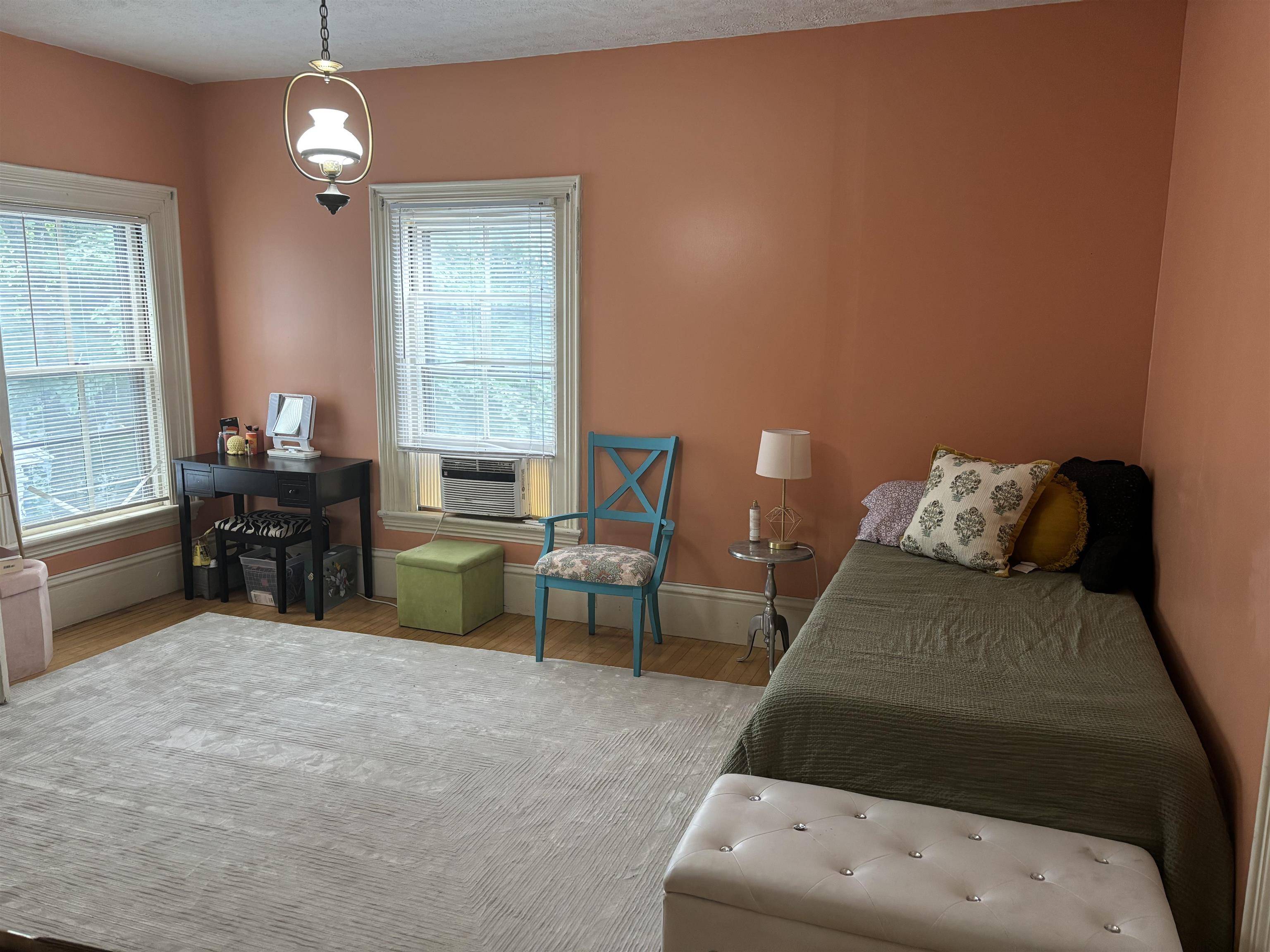 Nashua, NH 03064,7 Summer ST