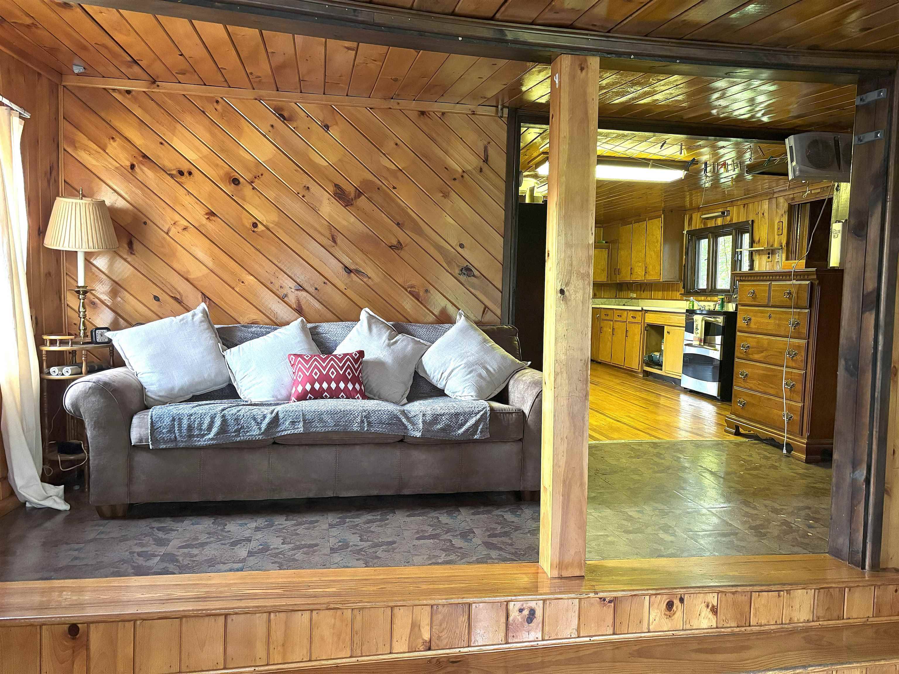 Errol, NH 03579,24 Braggs Bay RD