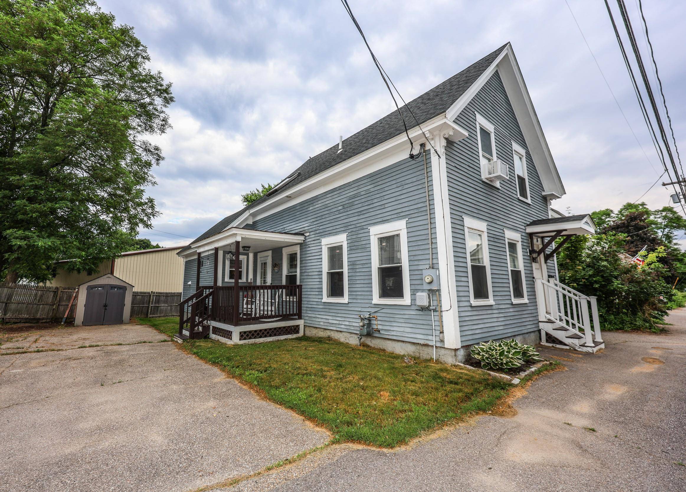Laconia, NH 03246,14 Jackson ST