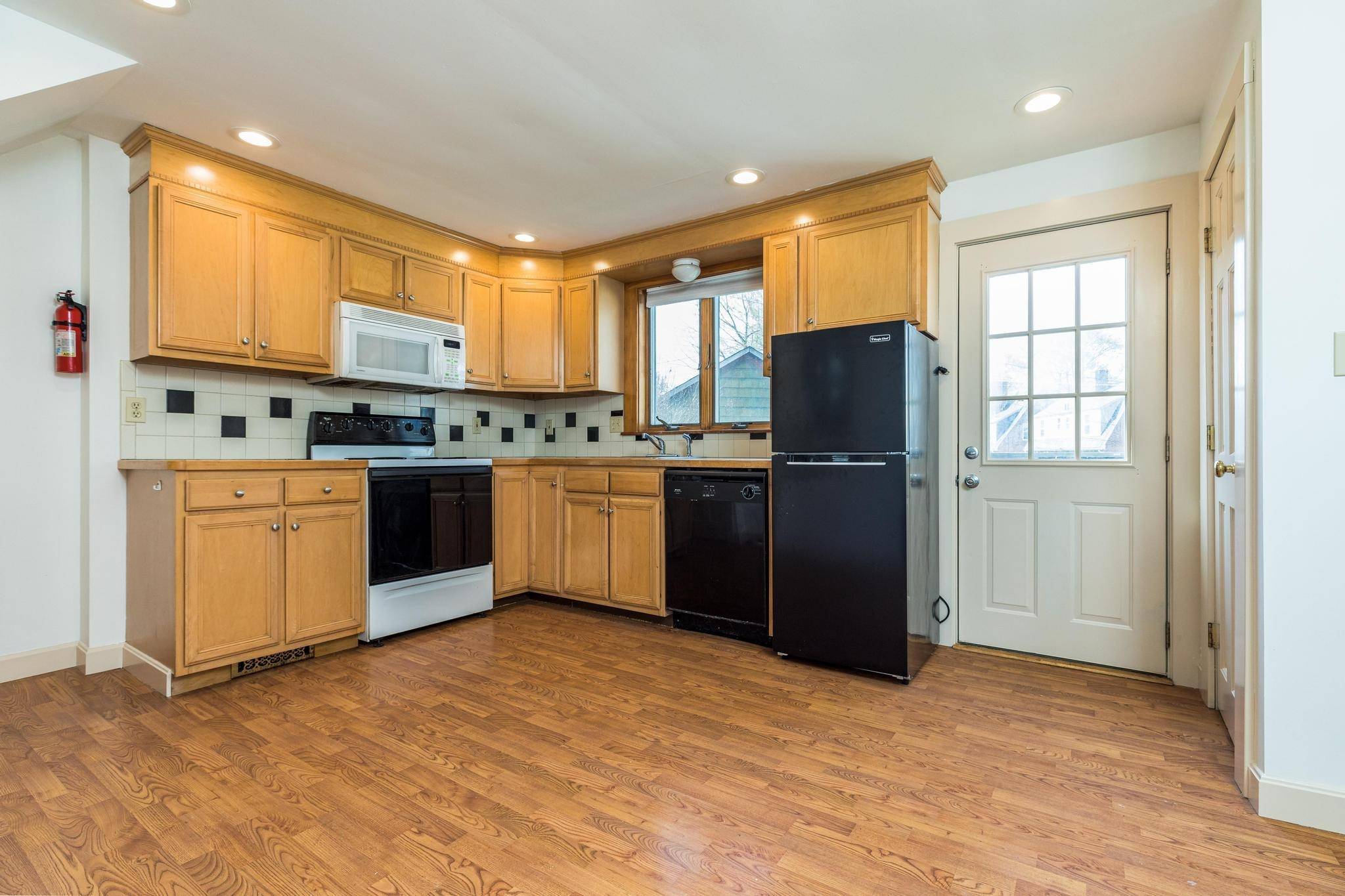 Portsmouth, NH 03801,20 Concord WAY