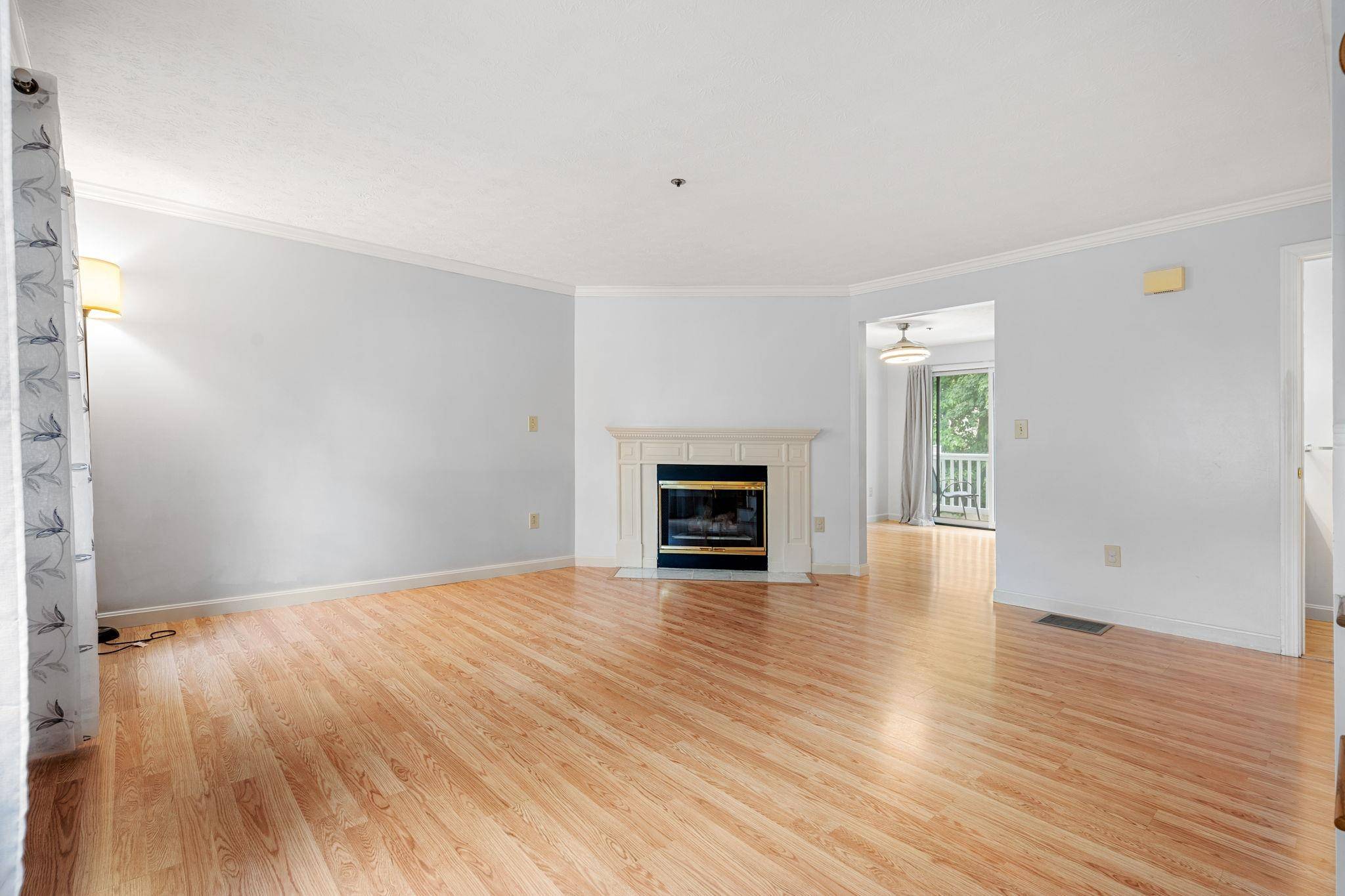 Manchester, NH 03103,33 Beech Hill AVE