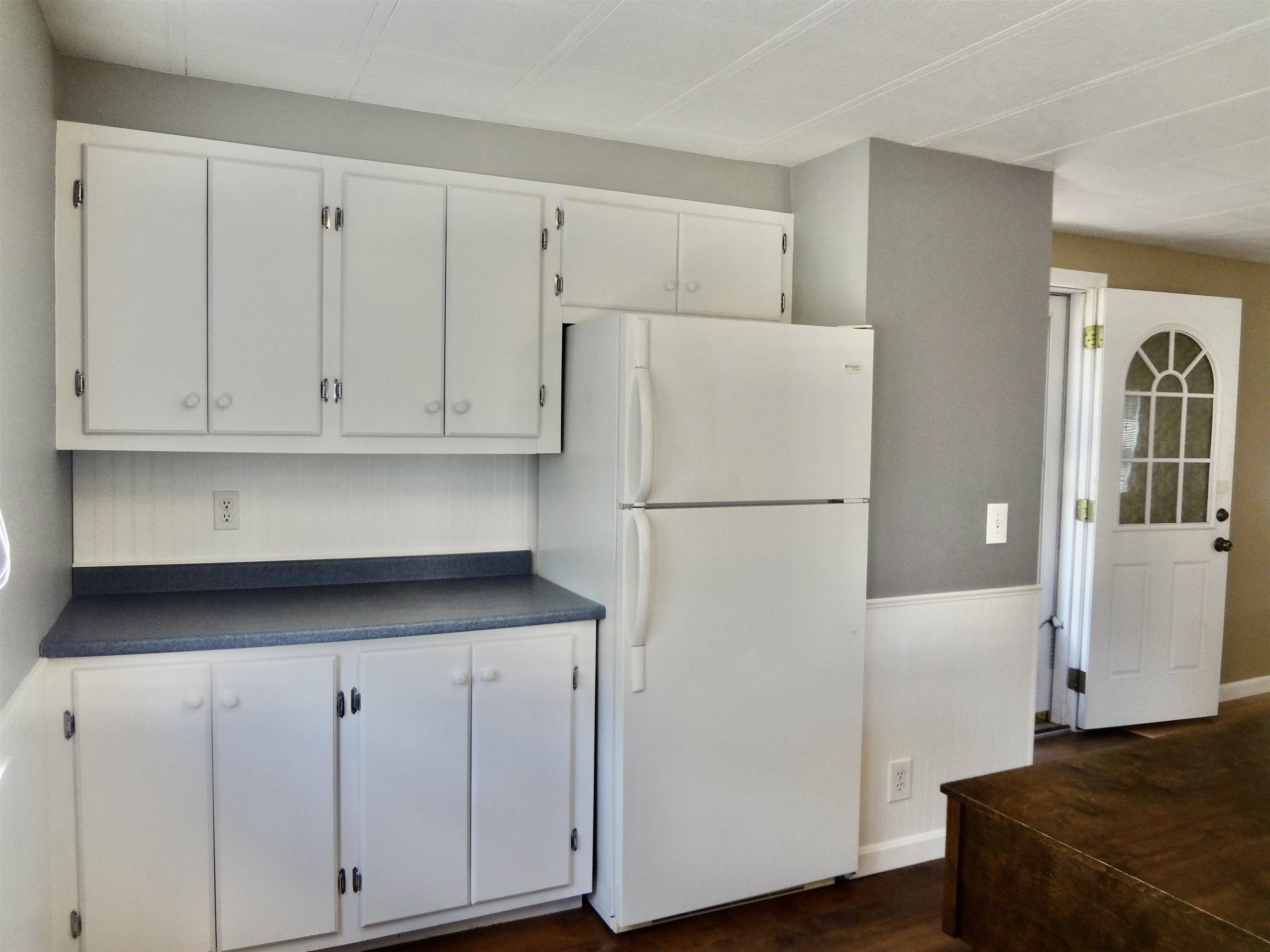 5 Brook CIR Loudon, NH 03307