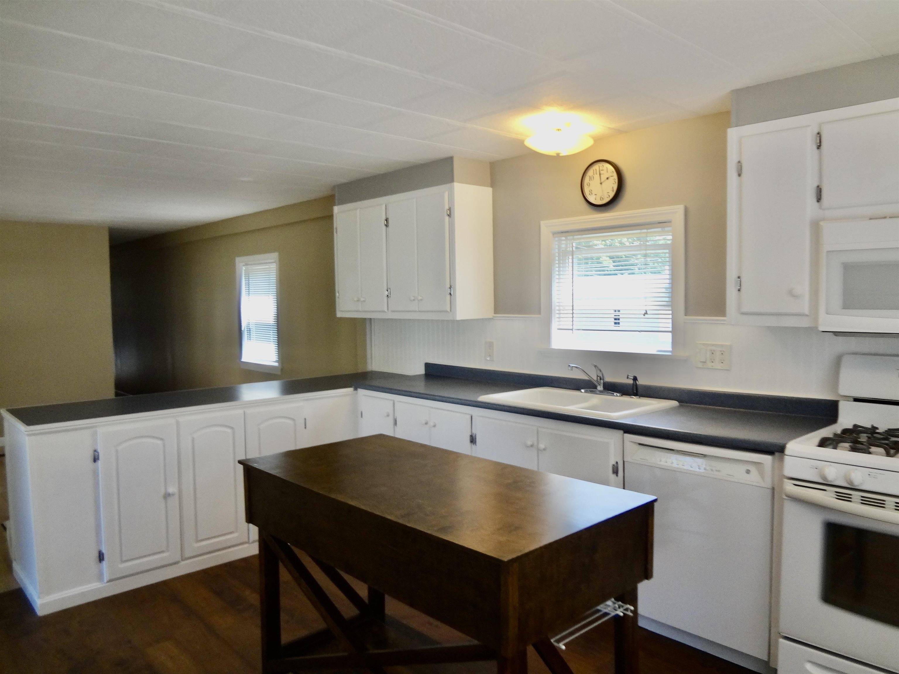 Loudon, NH 03307,5 Brook CIR