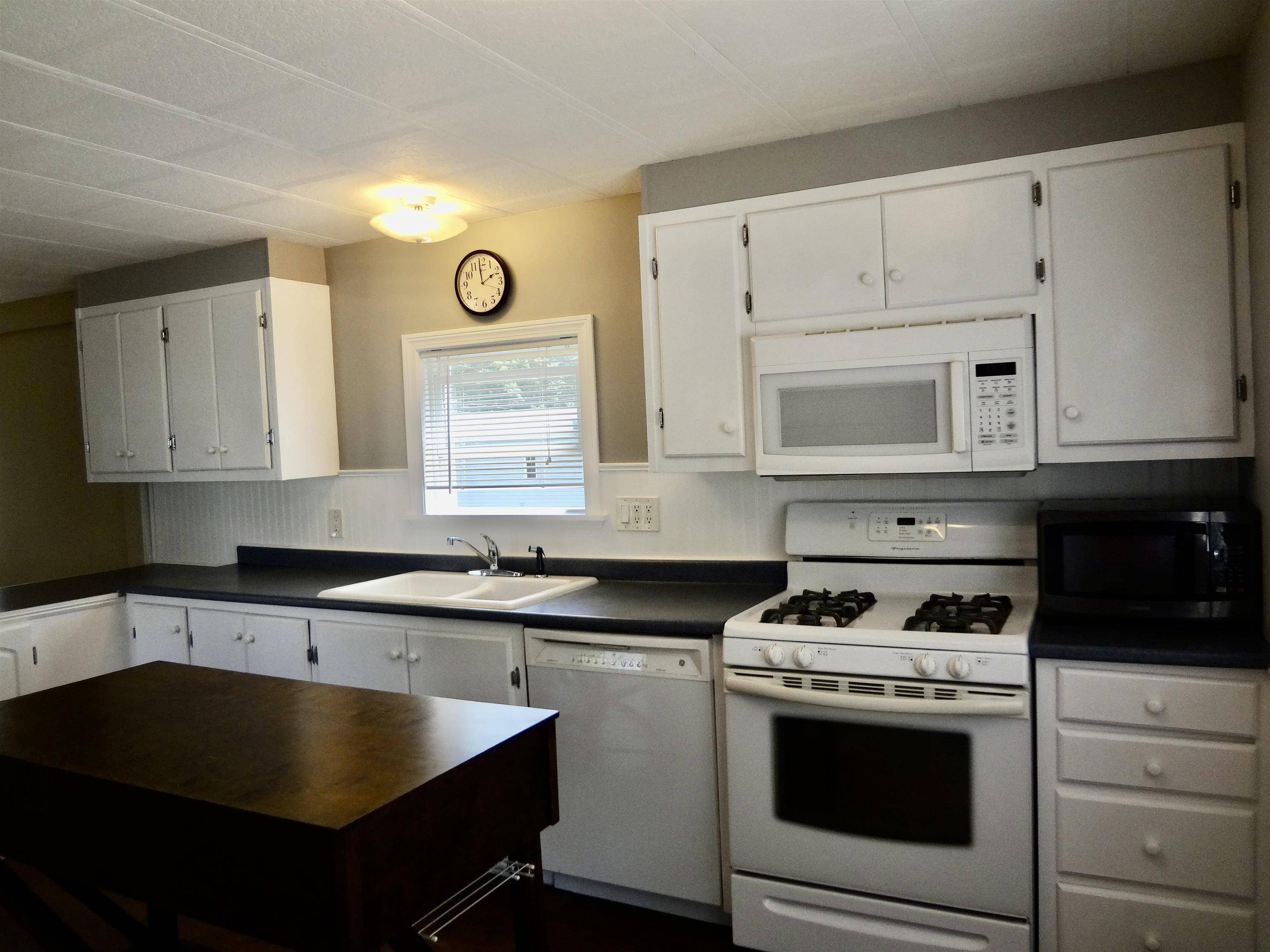 Loudon, NH 03307,5 Brook CIR