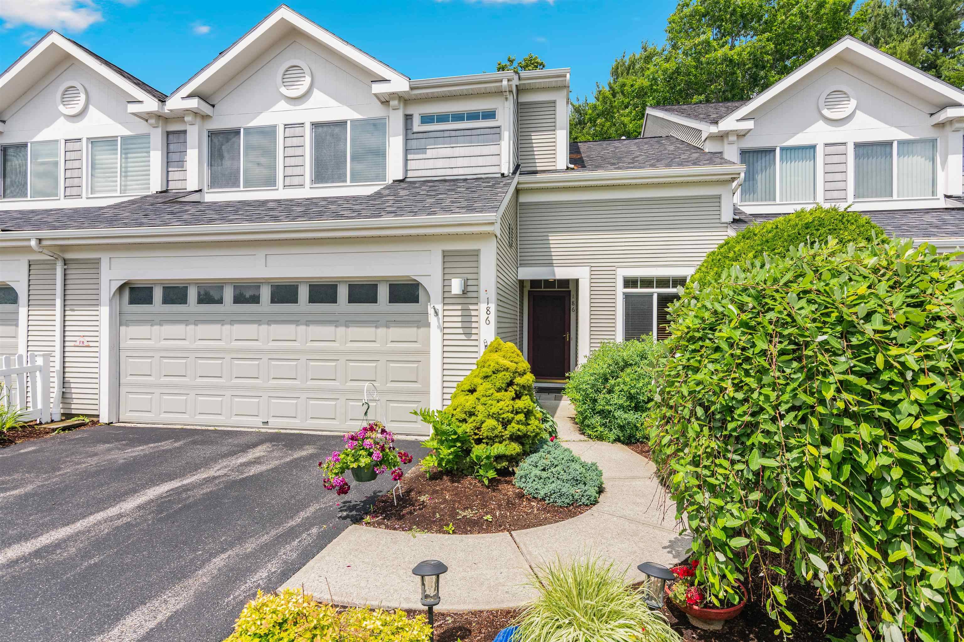 South Burlington, VT 05403,186 Hummingbird LN