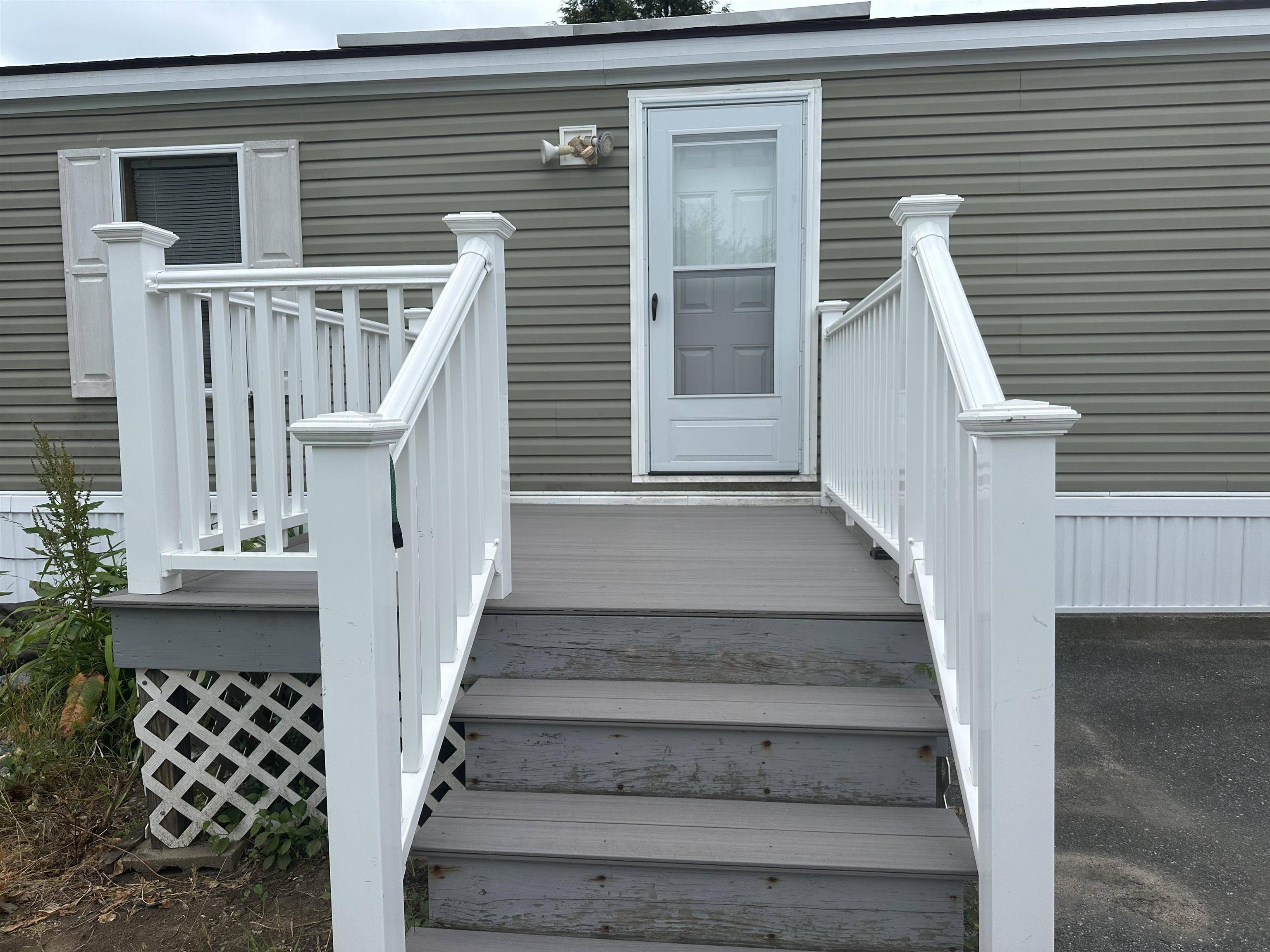 Derry, NH 03038,30 Kendall Pond RD #Lot 28