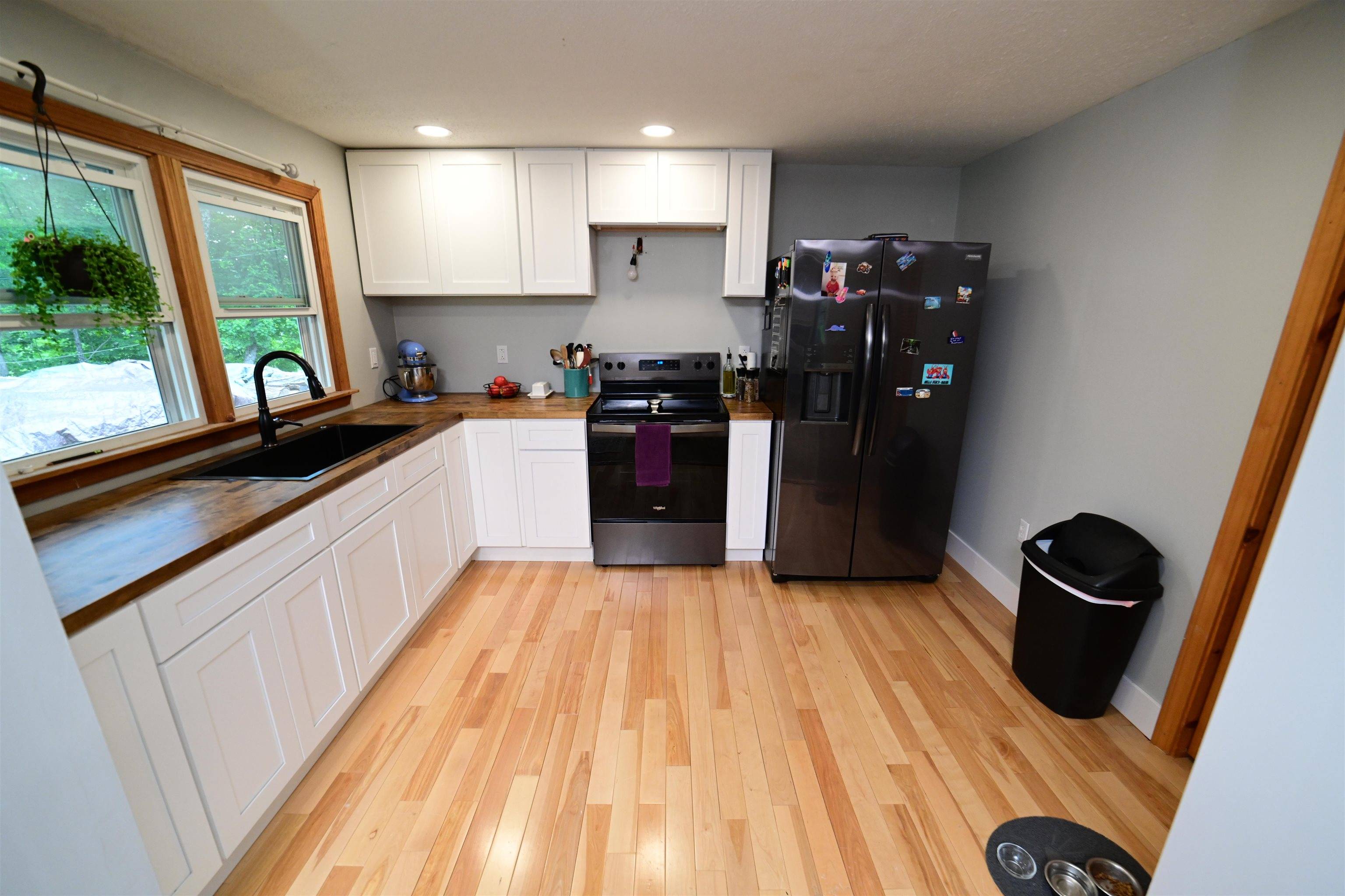 Barnstead, NH 03225,272 Narrows RD