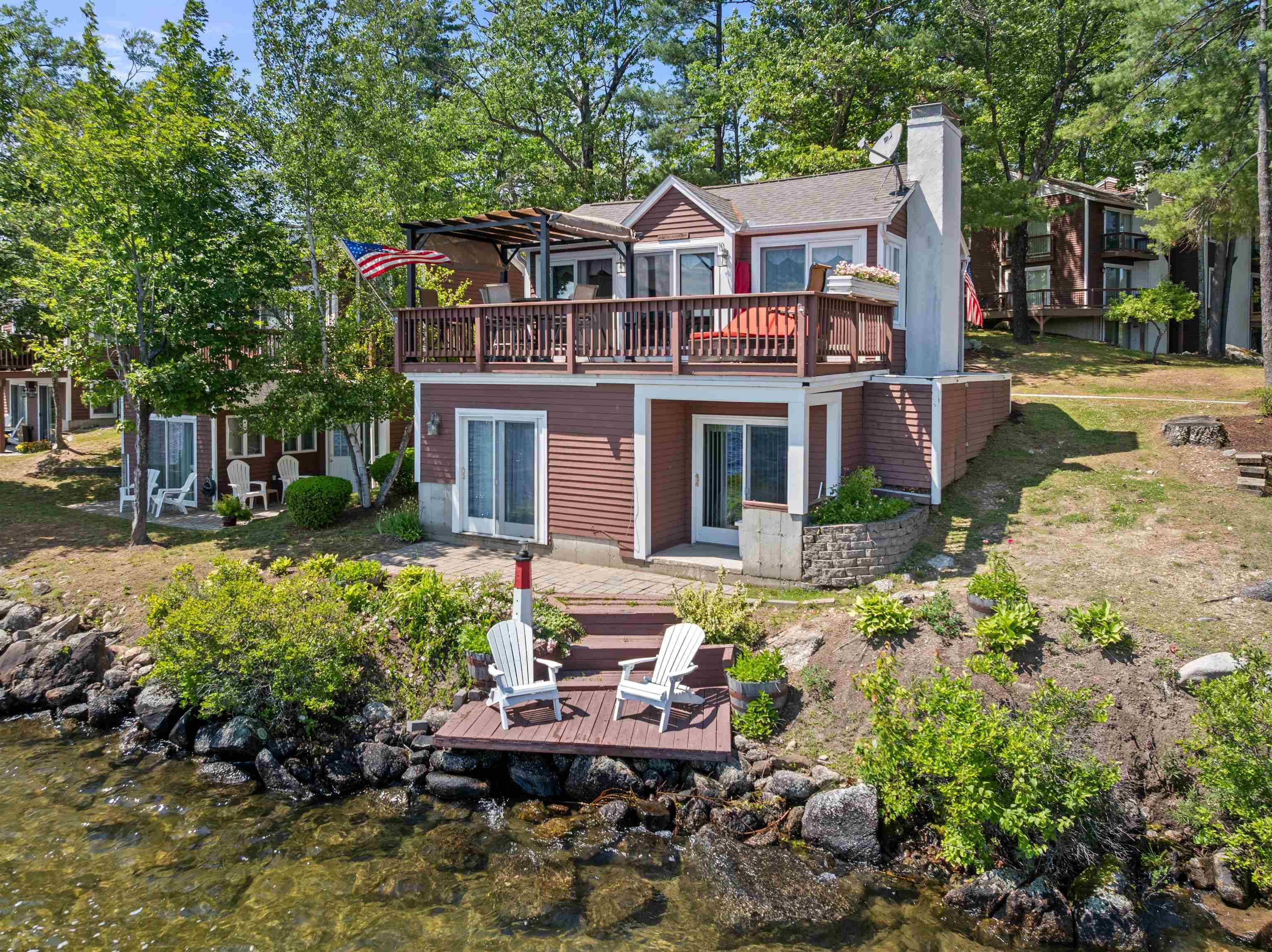 Laconia, NH 03246,87 Island DR