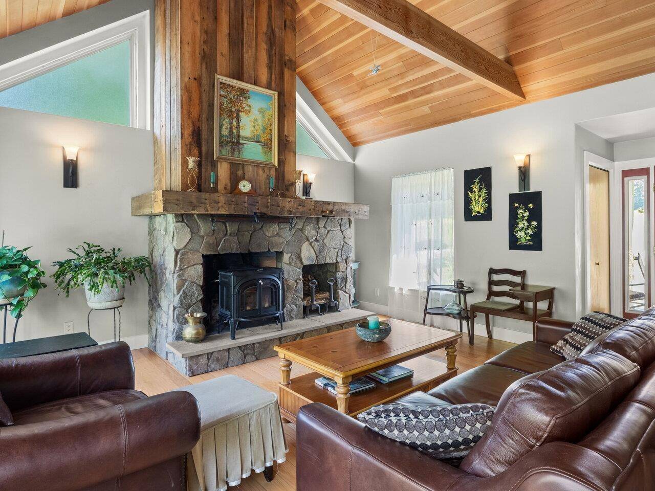 1088 Tri-Town RD Addison, VT 05491