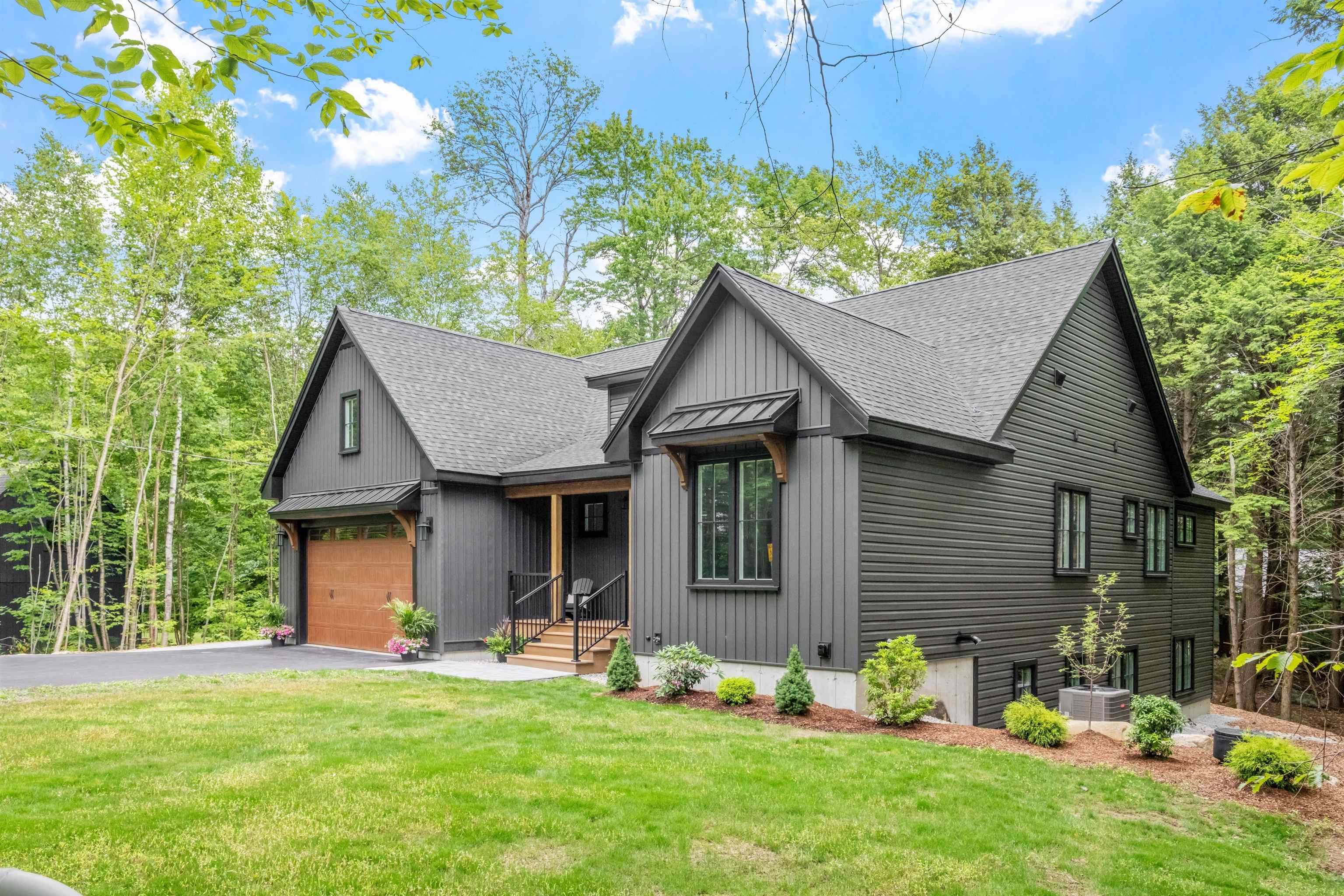 Tuftonboro, NH 03816,44 Valley RD